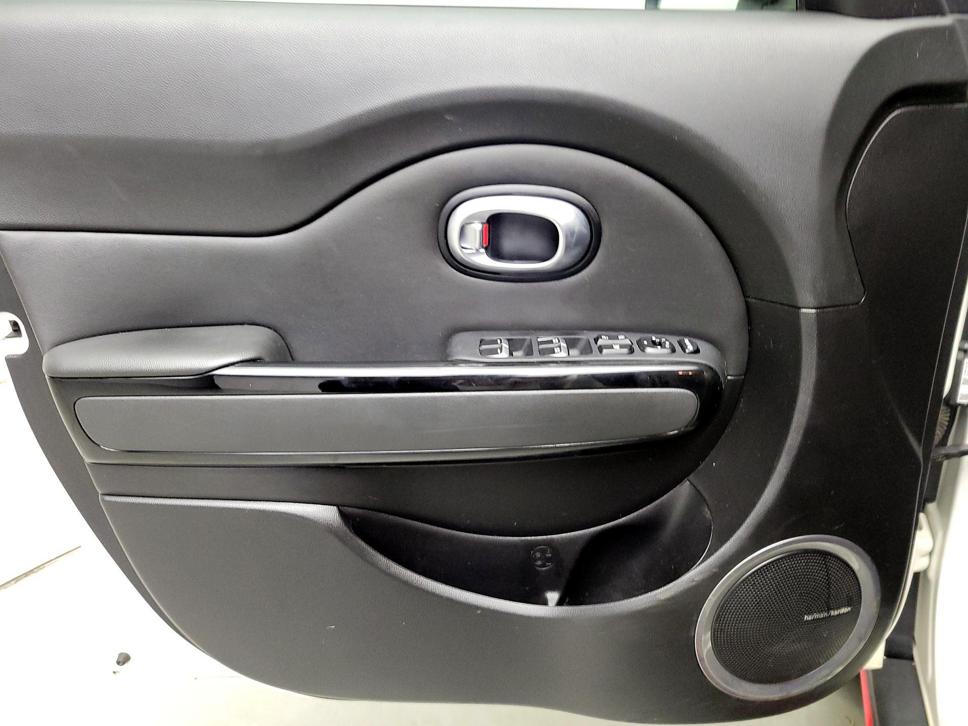 Thumbnail: 2019 Kia Soul - 12