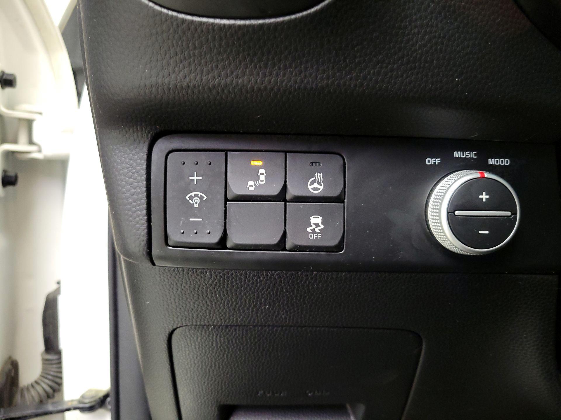 Thumbnail: 2019 Kia Soul - 13