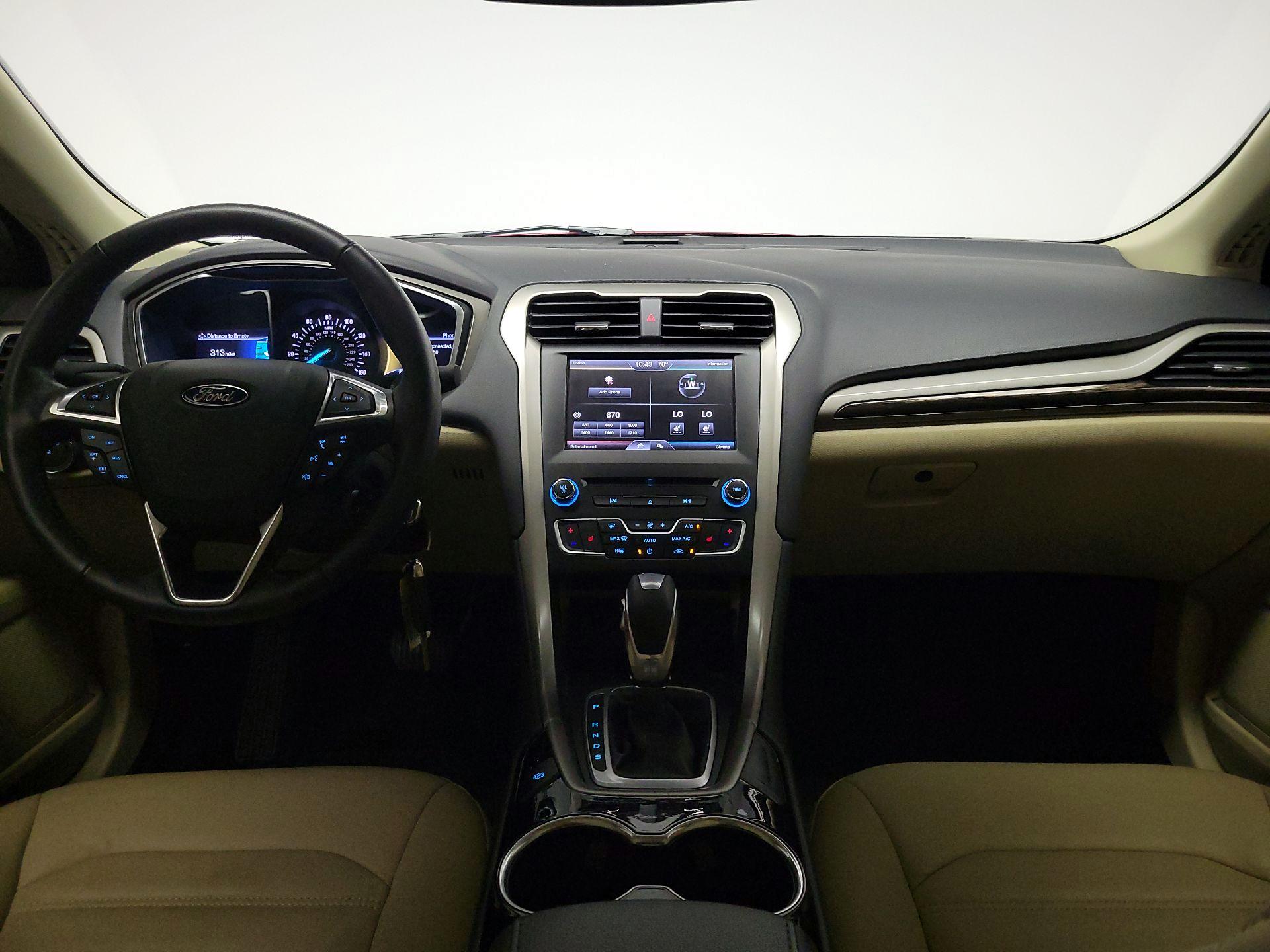 Thumbnail: 2016 Ford Fusion - 9