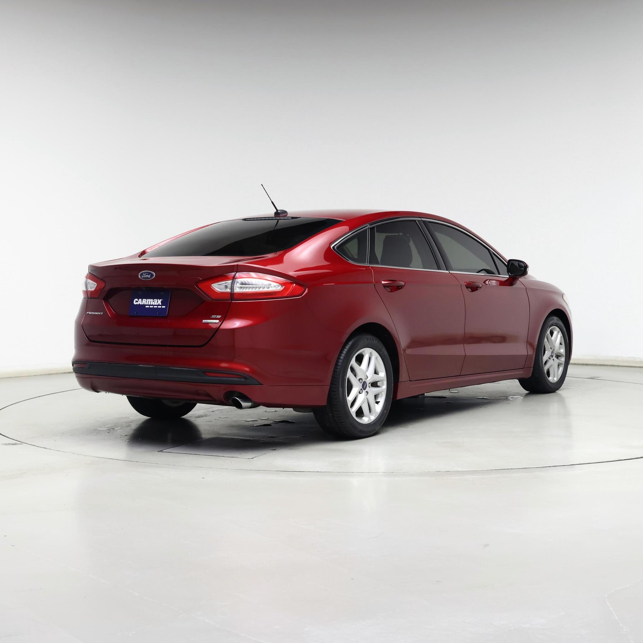 Thumbnail: 2016 Ford Fusion - 8