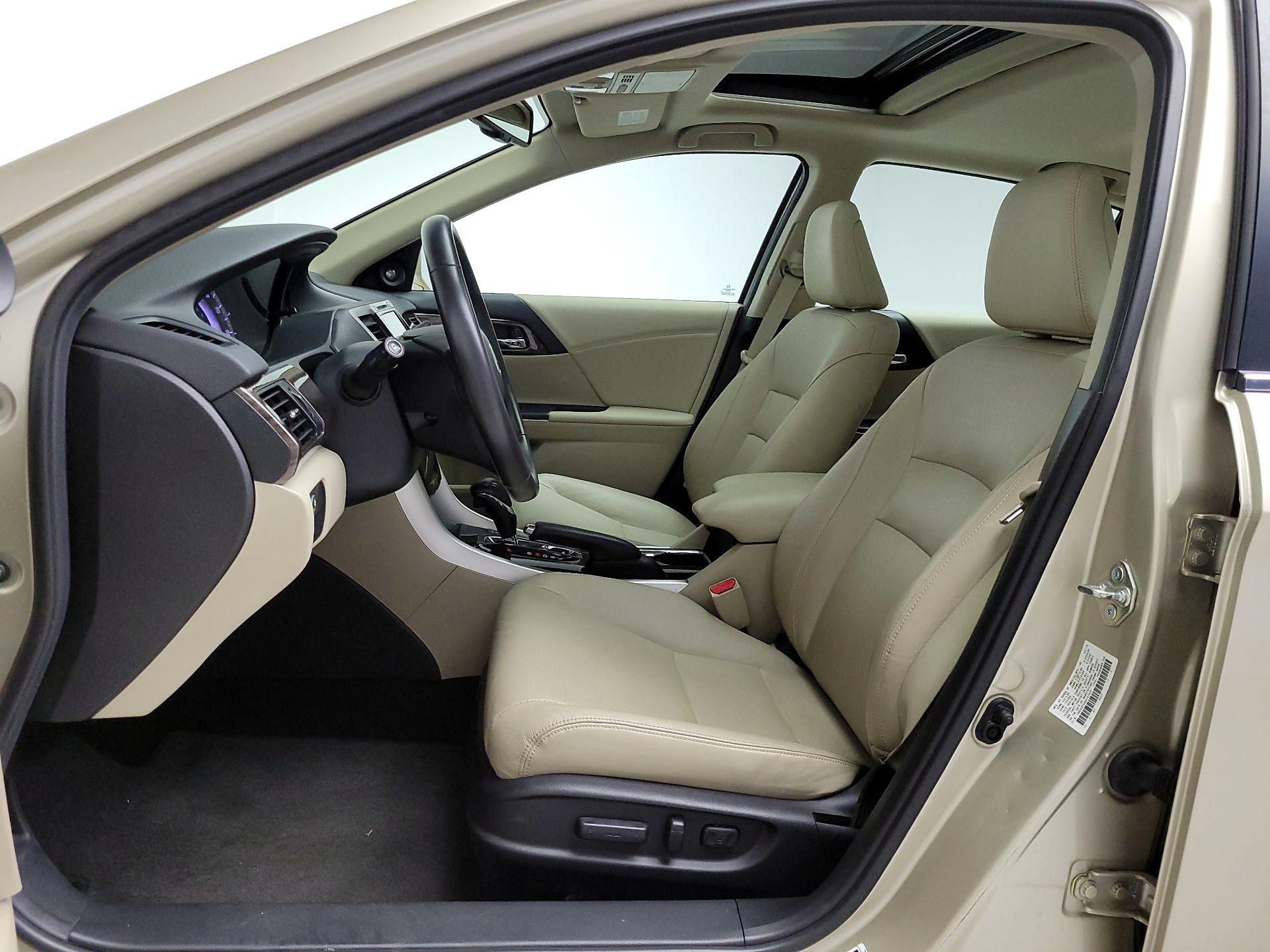Thumbnail: 2016 Honda Accord - 11