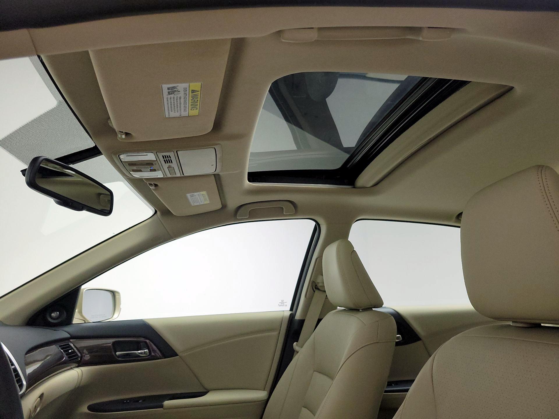 Thumbnail: 2016 Honda Accord - 19