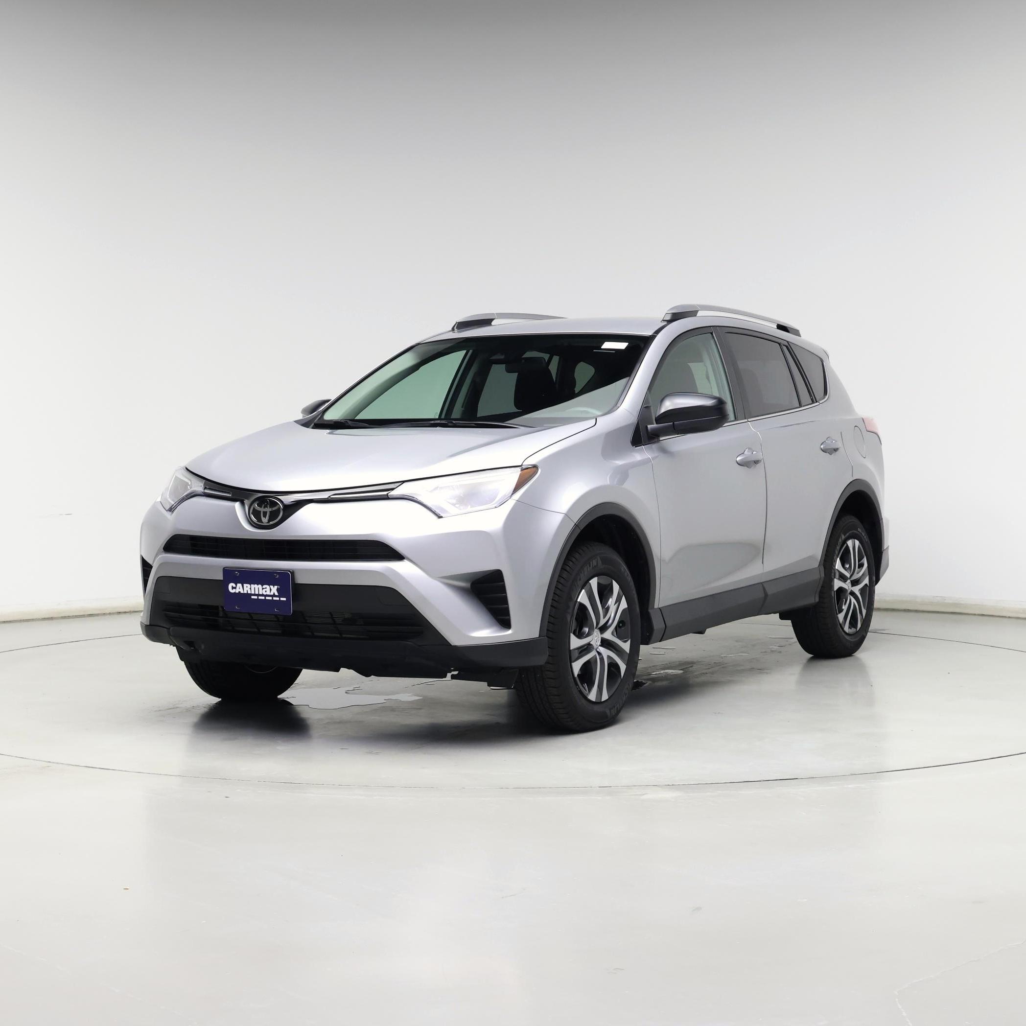 Thumbnail: 2018 Toyota RAV4 - 4