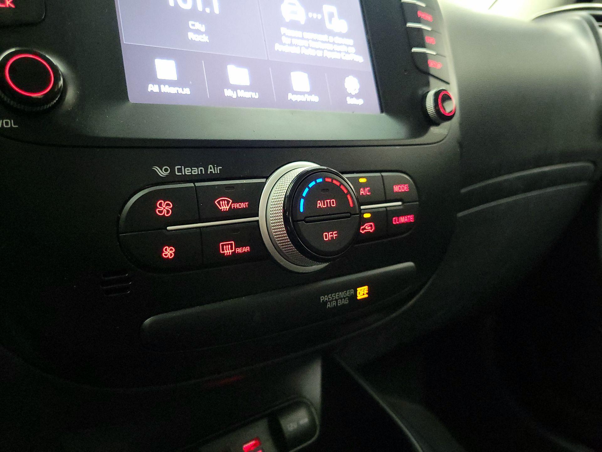 Thumbnail: 2019 Kia Soul - 16