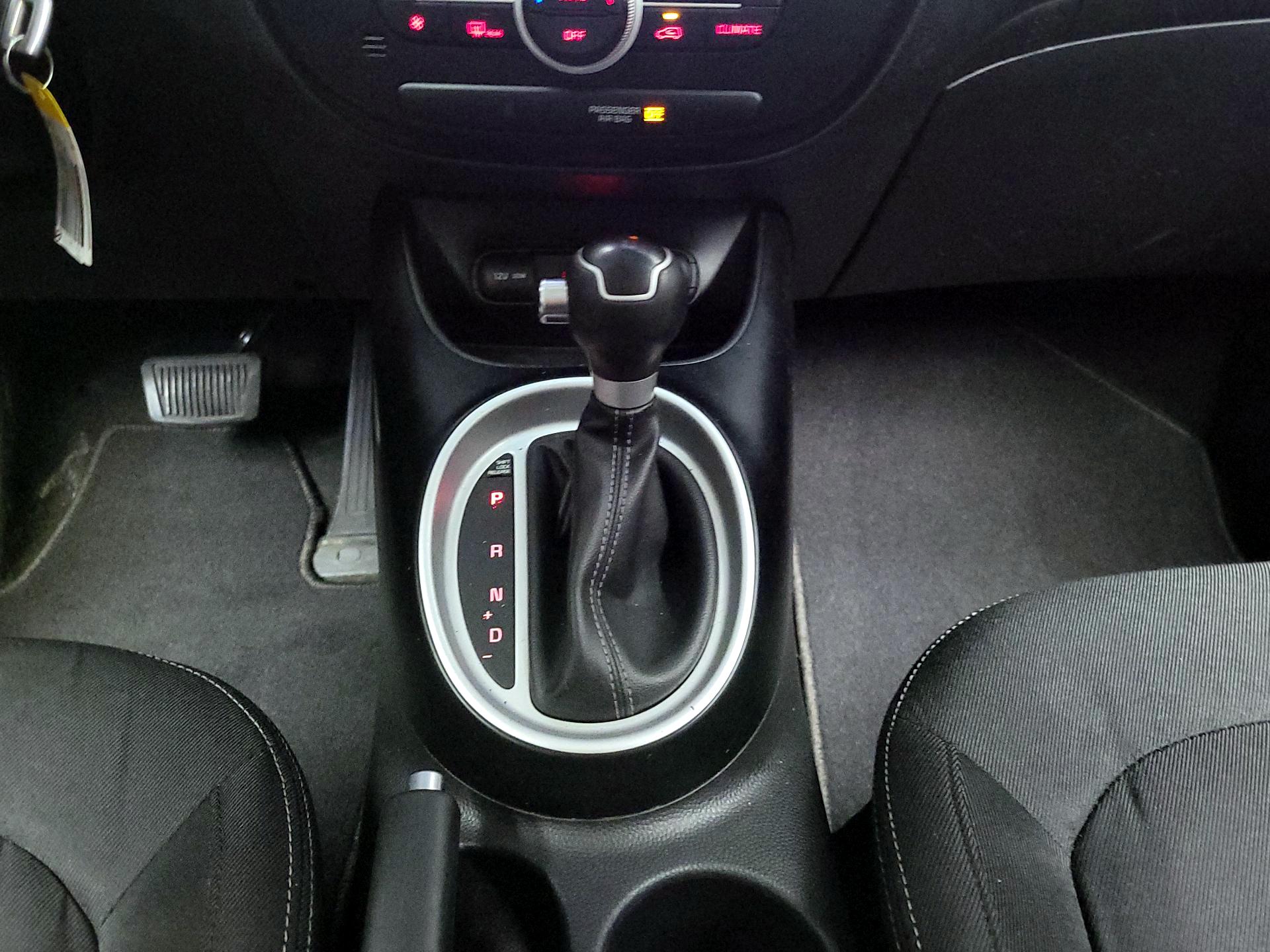 Thumbnail: 2019 Kia Soul - 17