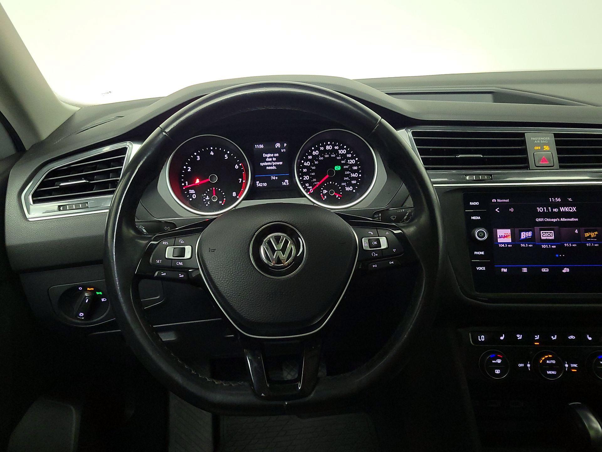 Thumbnail: 2018 Volkswagen Tiguan - 10