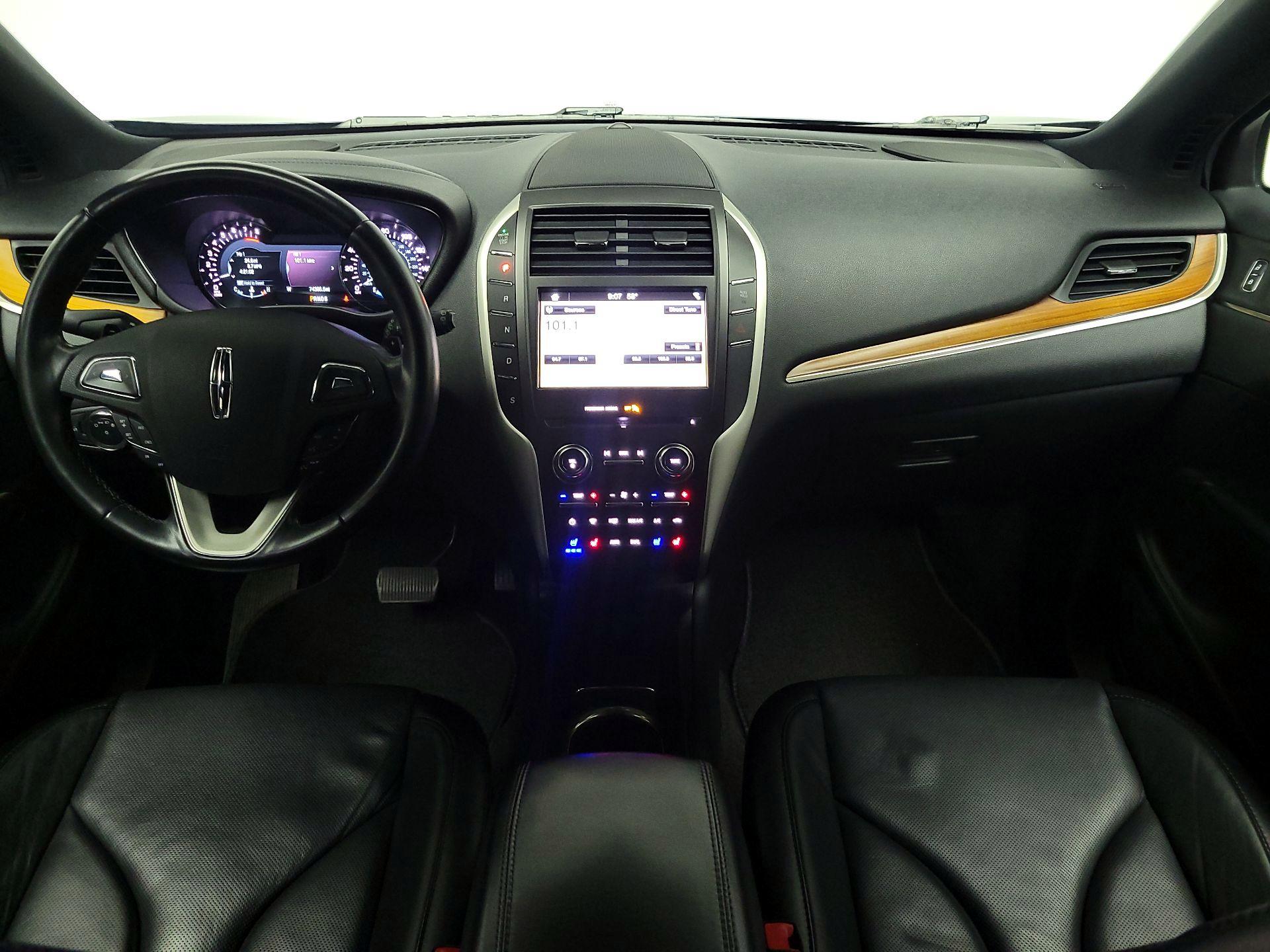 Thumbnail: 2017 Lincoln MKC - 9