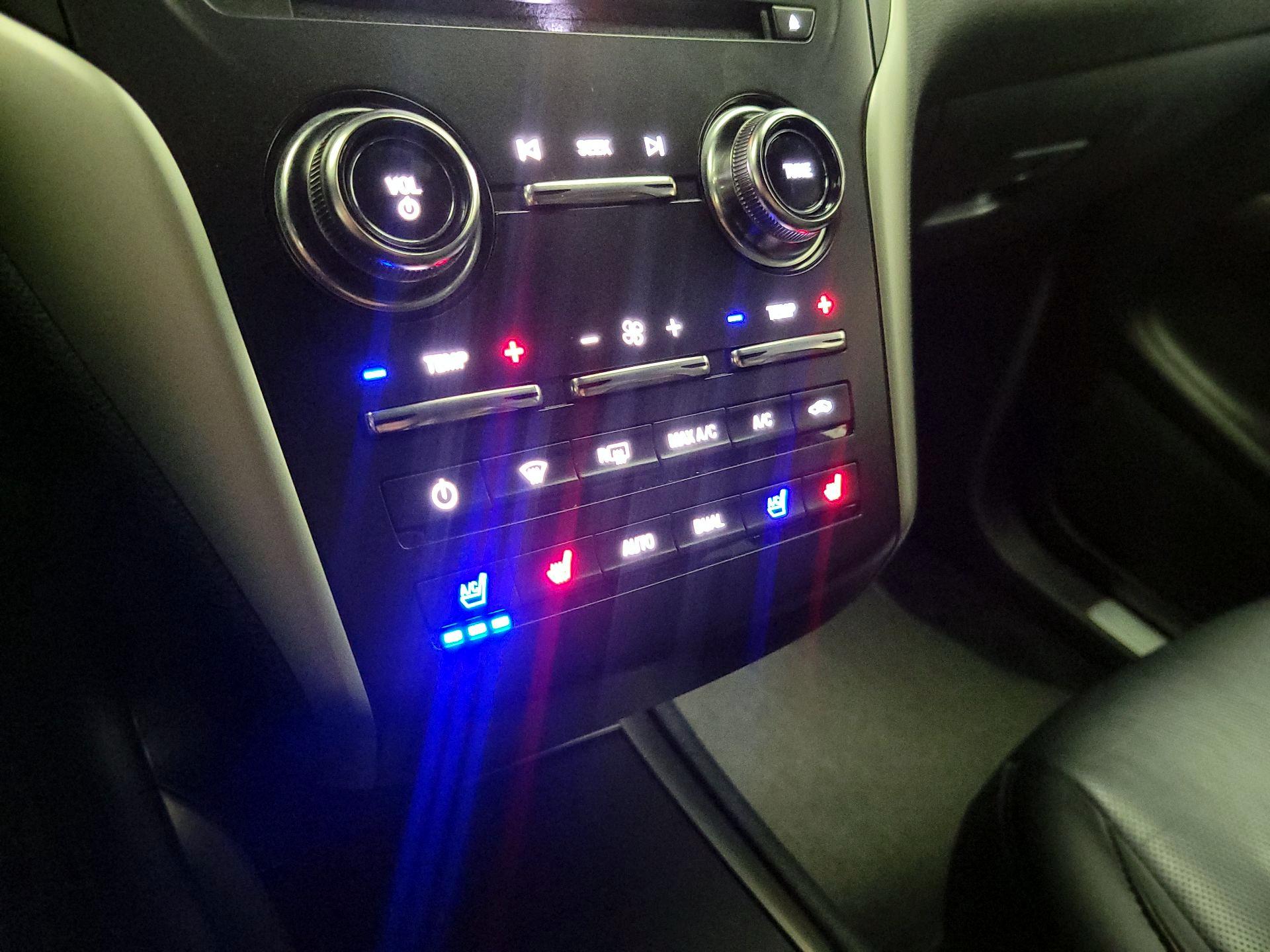 Thumbnail: 2017 Lincoln MKC - 17