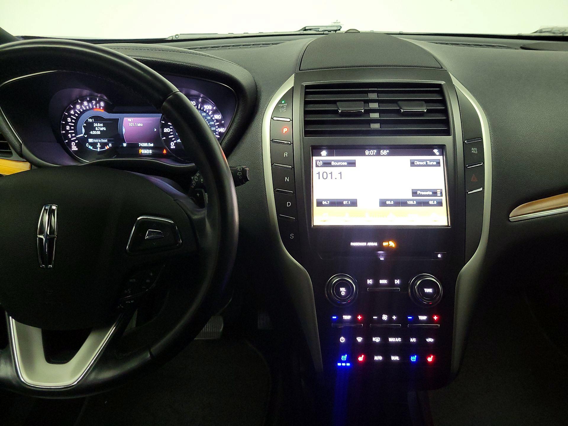 Thumbnail: 2017 Lincoln MKC - 18