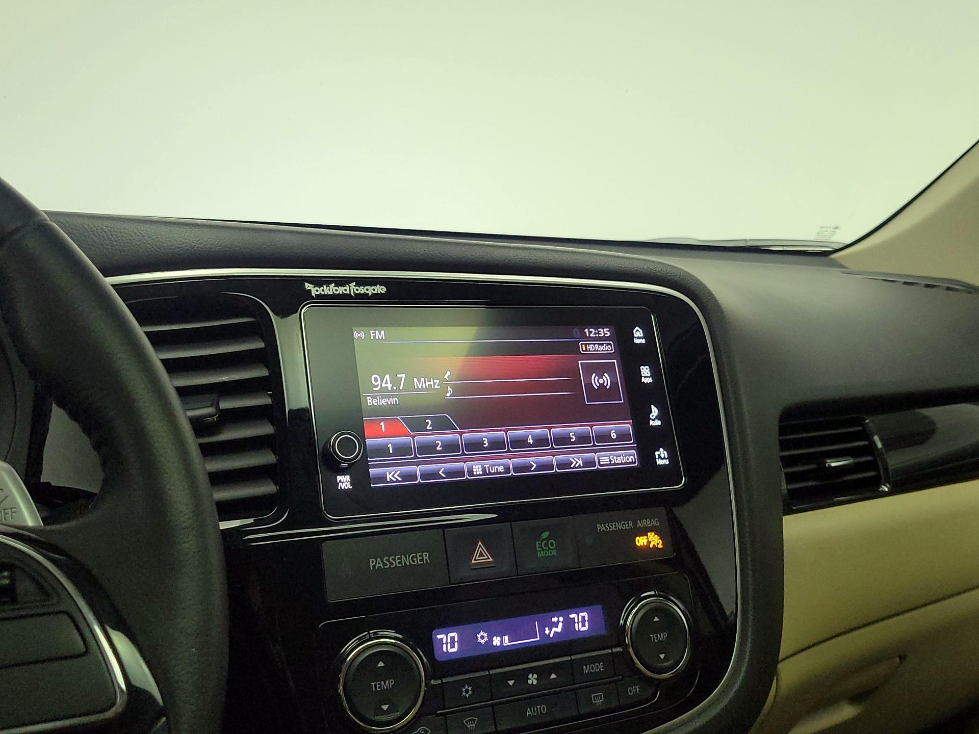 Thumbnail: 2018 Mitsubishi Outlander - 15