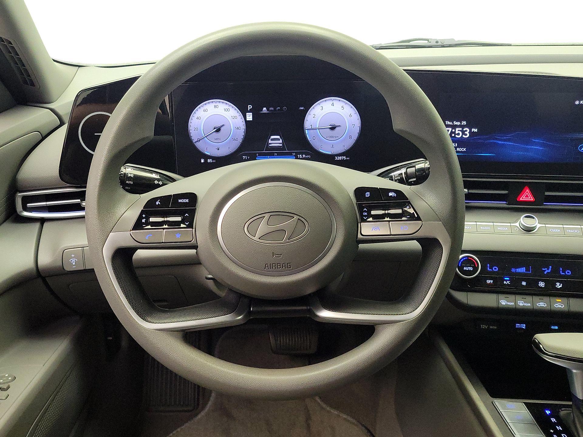 Thumbnail: 2024 Hyundai Elantra - 10