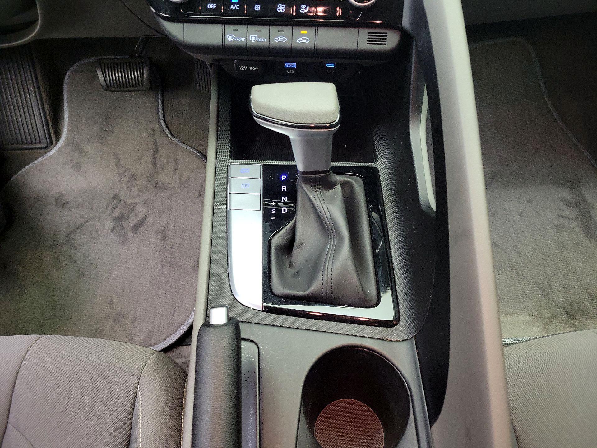 Thumbnail: 2024 Hyundai Elantra - 18