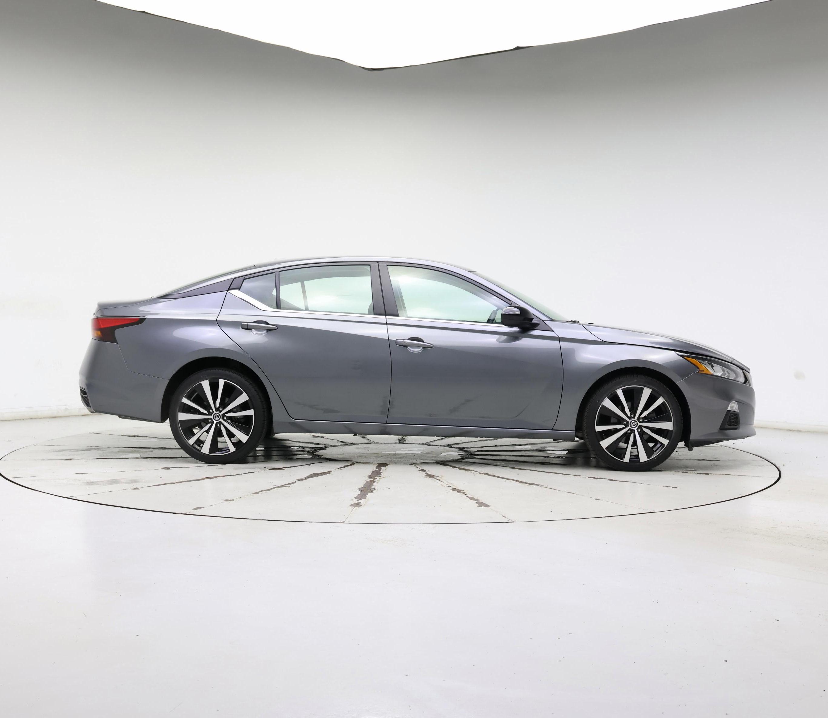 Thumbnail: 2020 Nissan Altima - 7