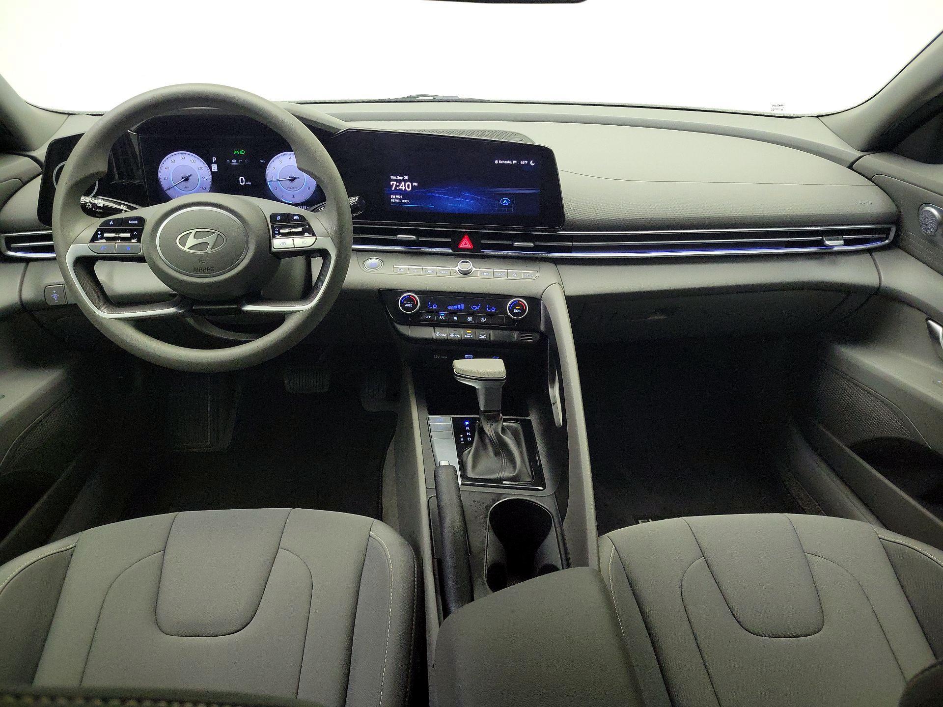Thumbnail: 2024 Hyundai Elantra - 9