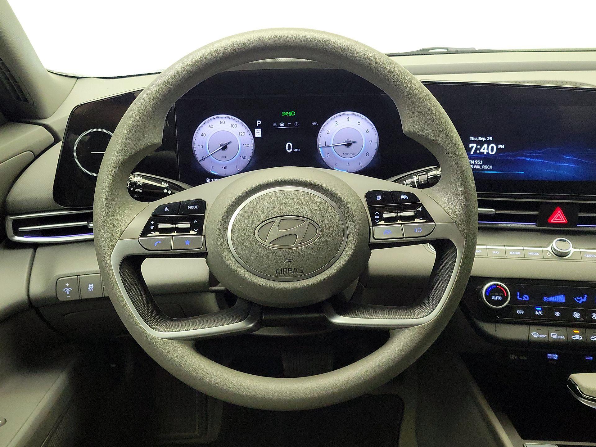 Thumbnail: 2024 Hyundai Elantra - 10