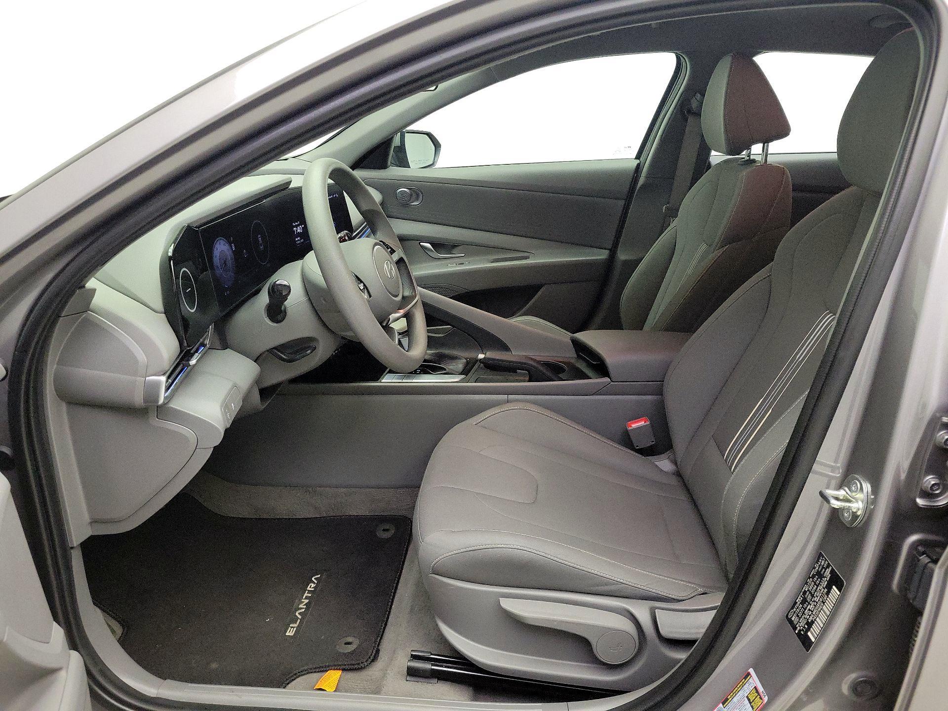 Thumbnail: 2024 Hyundai Elantra - 11