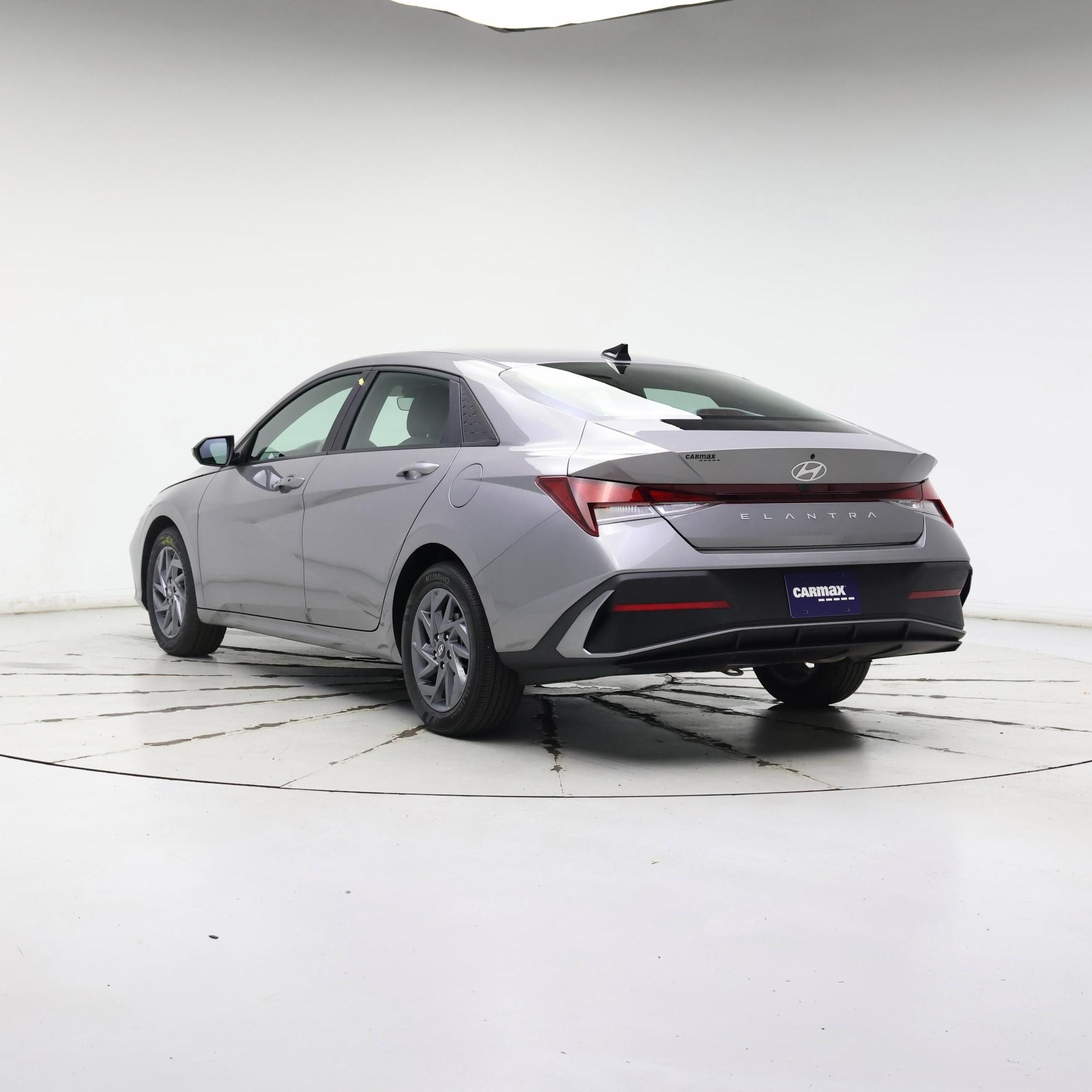 Thumbnail: 2024 Hyundai Elantra - 2