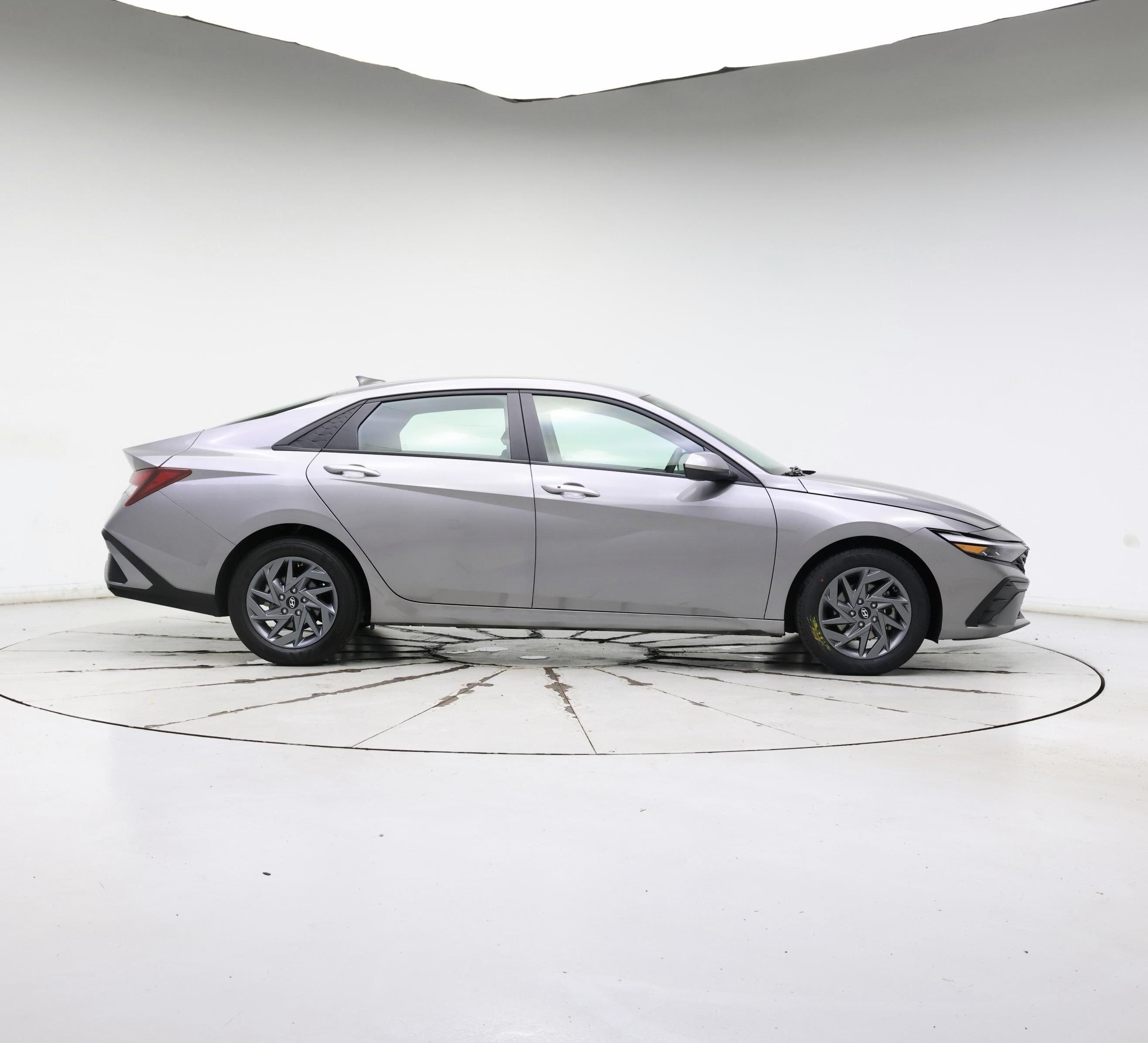 Thumbnail: 2024 Hyundai Elantra - 7