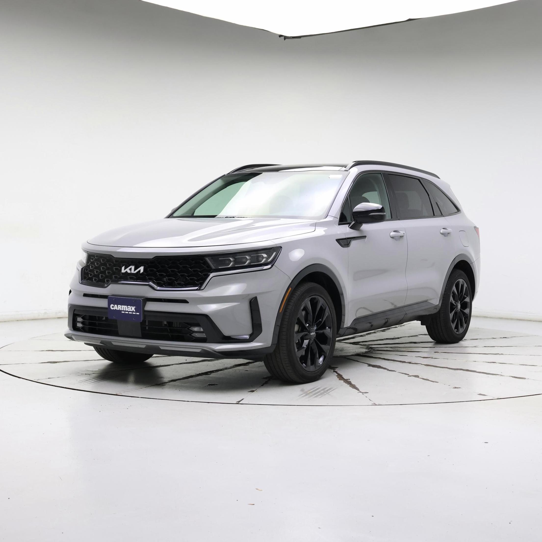Thumbnail: 2023 Kia Sorento - 4