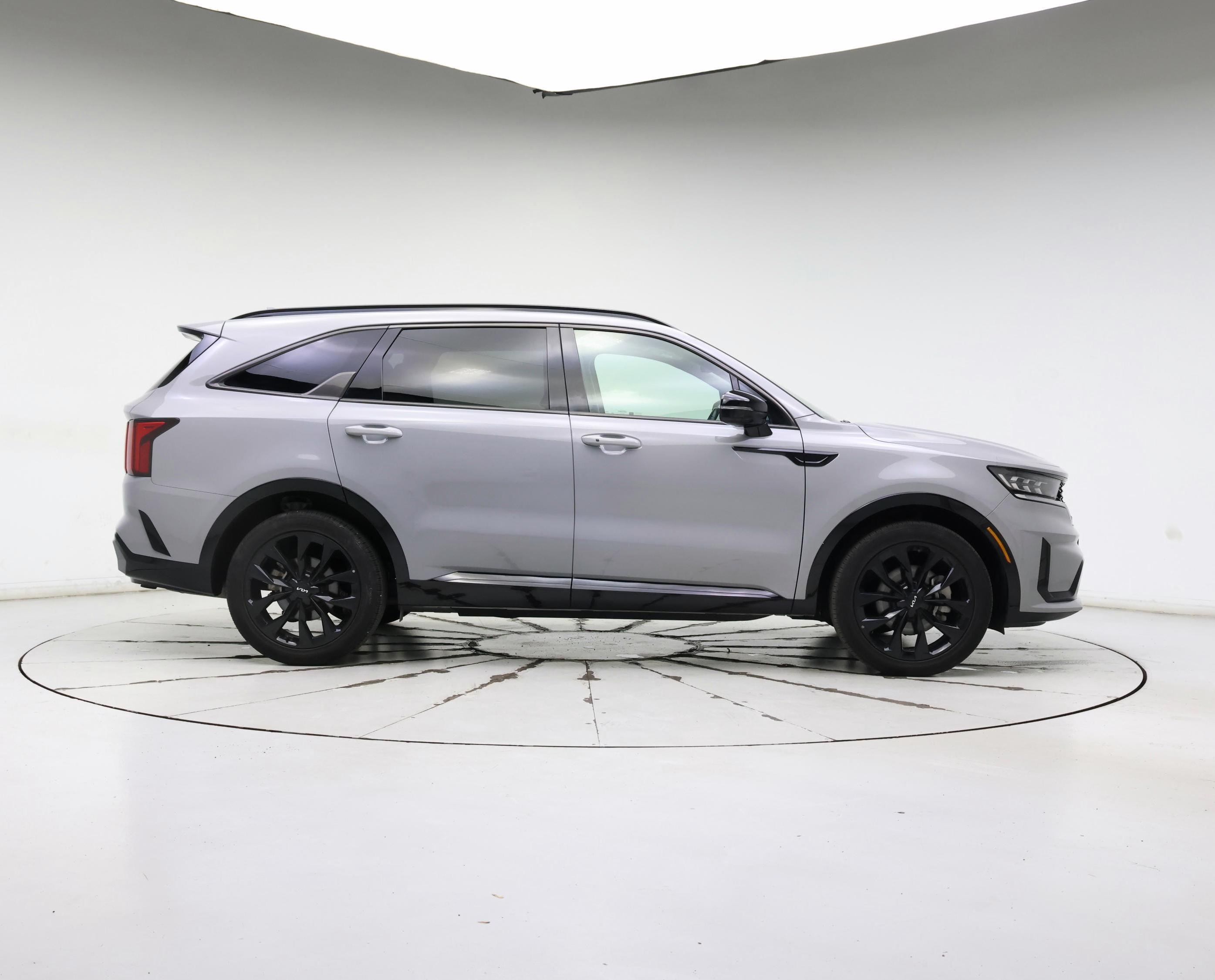 Thumbnail: 2023 Kia Sorento - 7