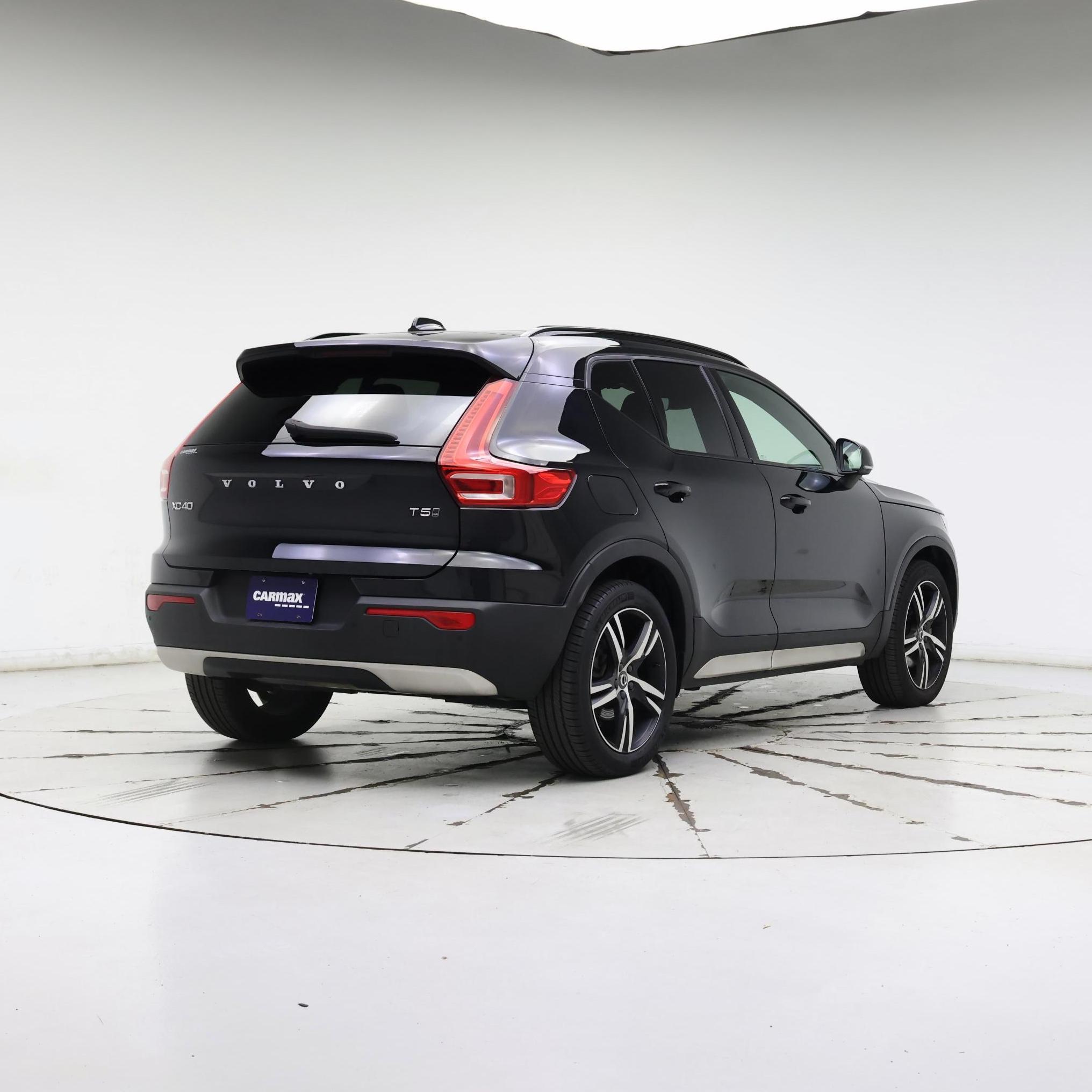 Thumbnail: 2021 Volvo XC40 - 8