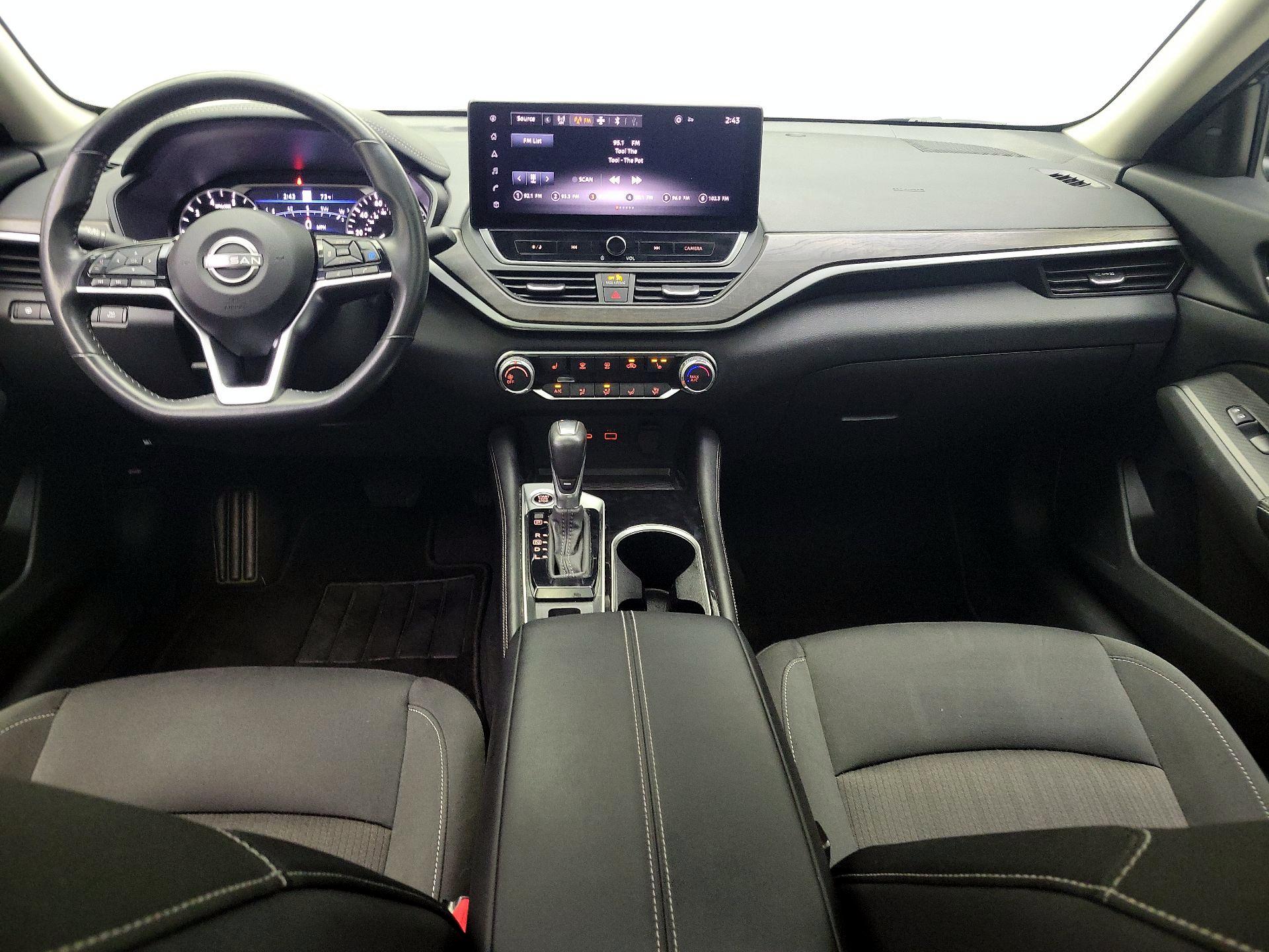 Thumbnail: 2024 Nissan Altima - 9