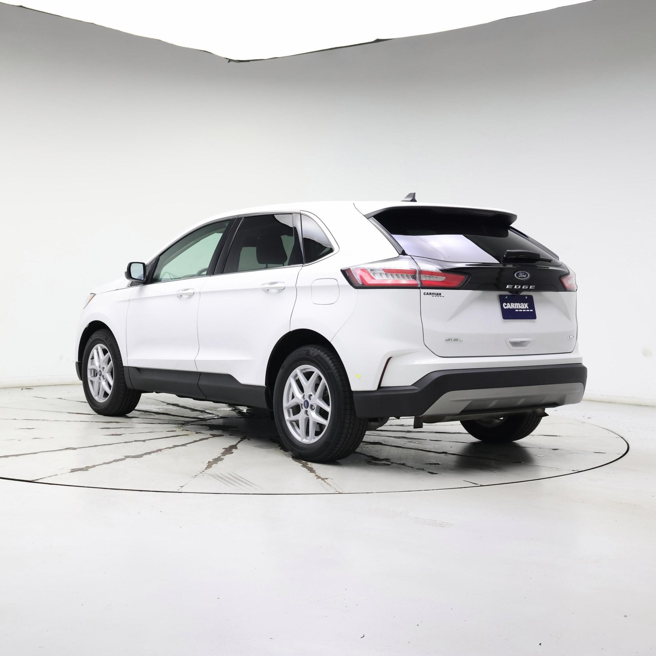 Thumbnail: 2021 Ford Edge - 2