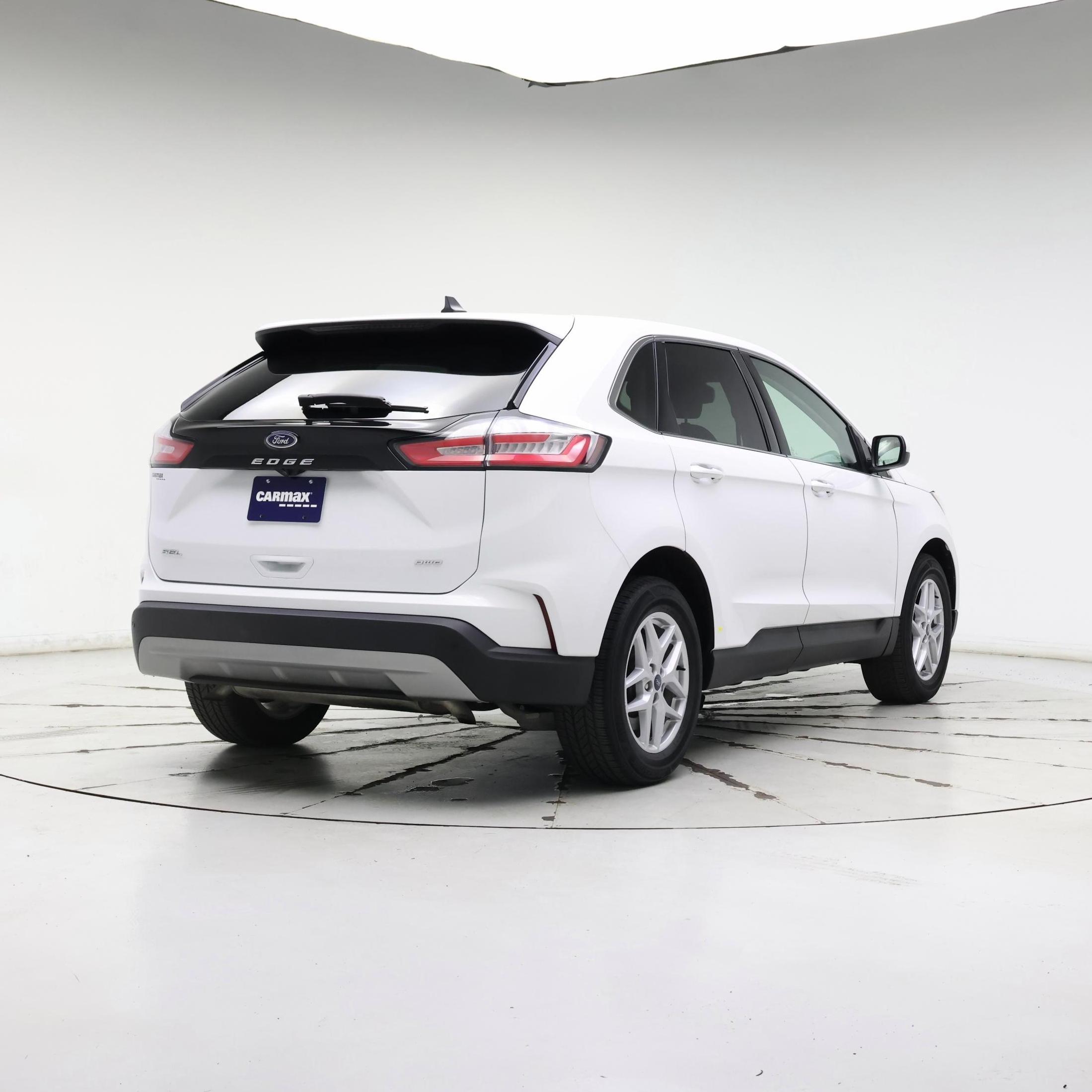 Thumbnail: 2021 Ford Edge - 8