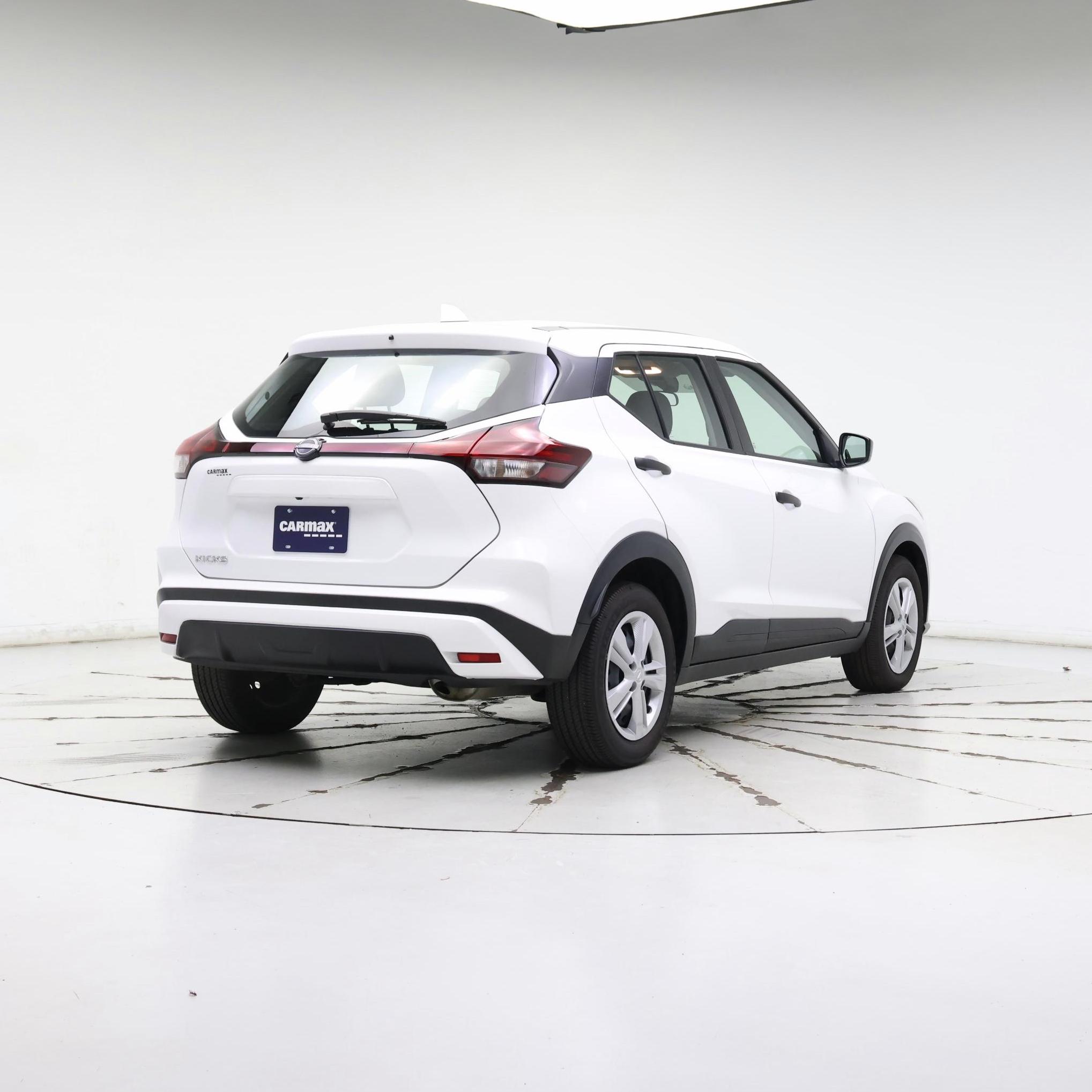 Thumbnail: 2023 Nissan Kicks - 8