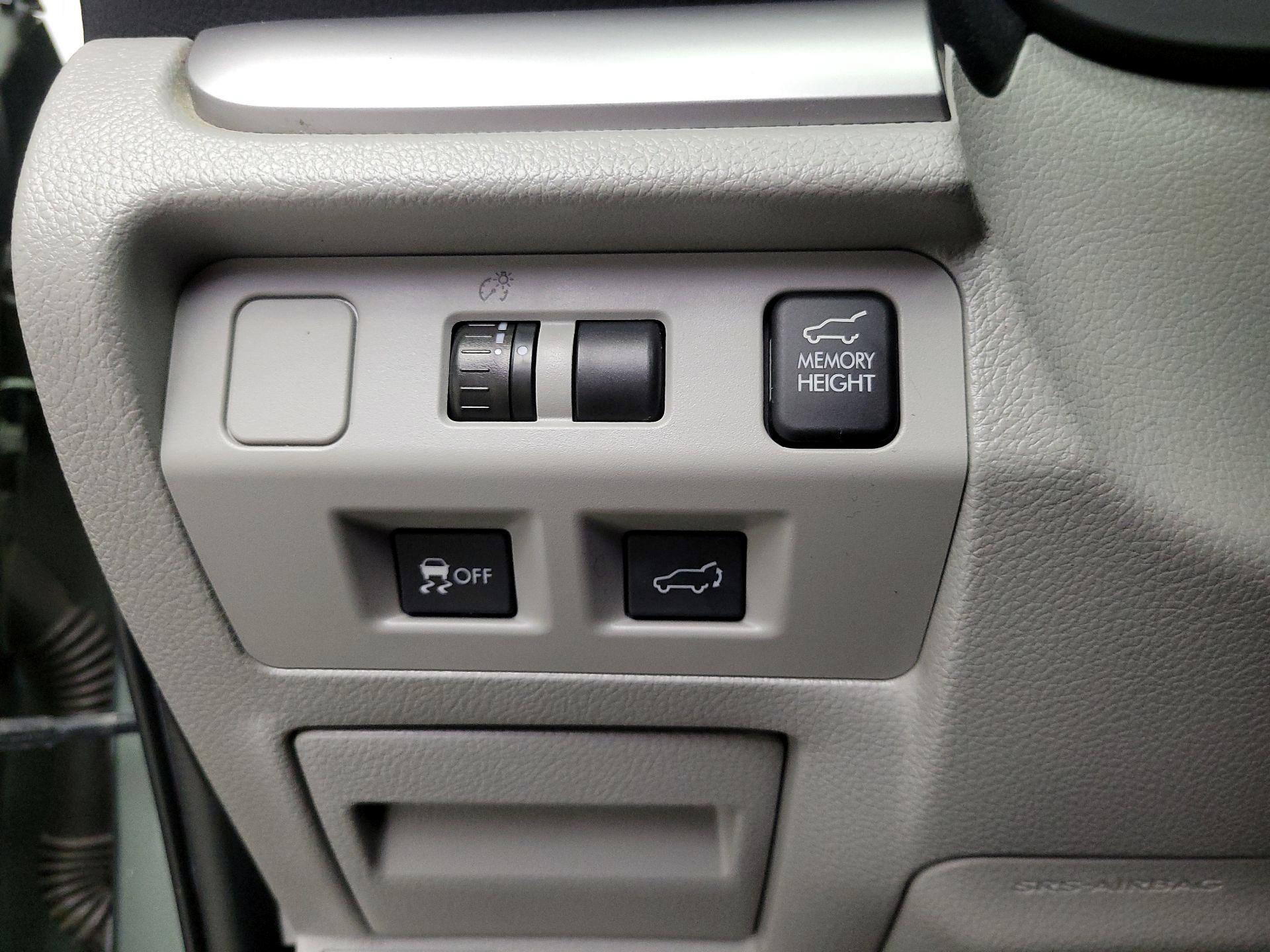 Thumbnail: 2015 Subaru Forester - 13