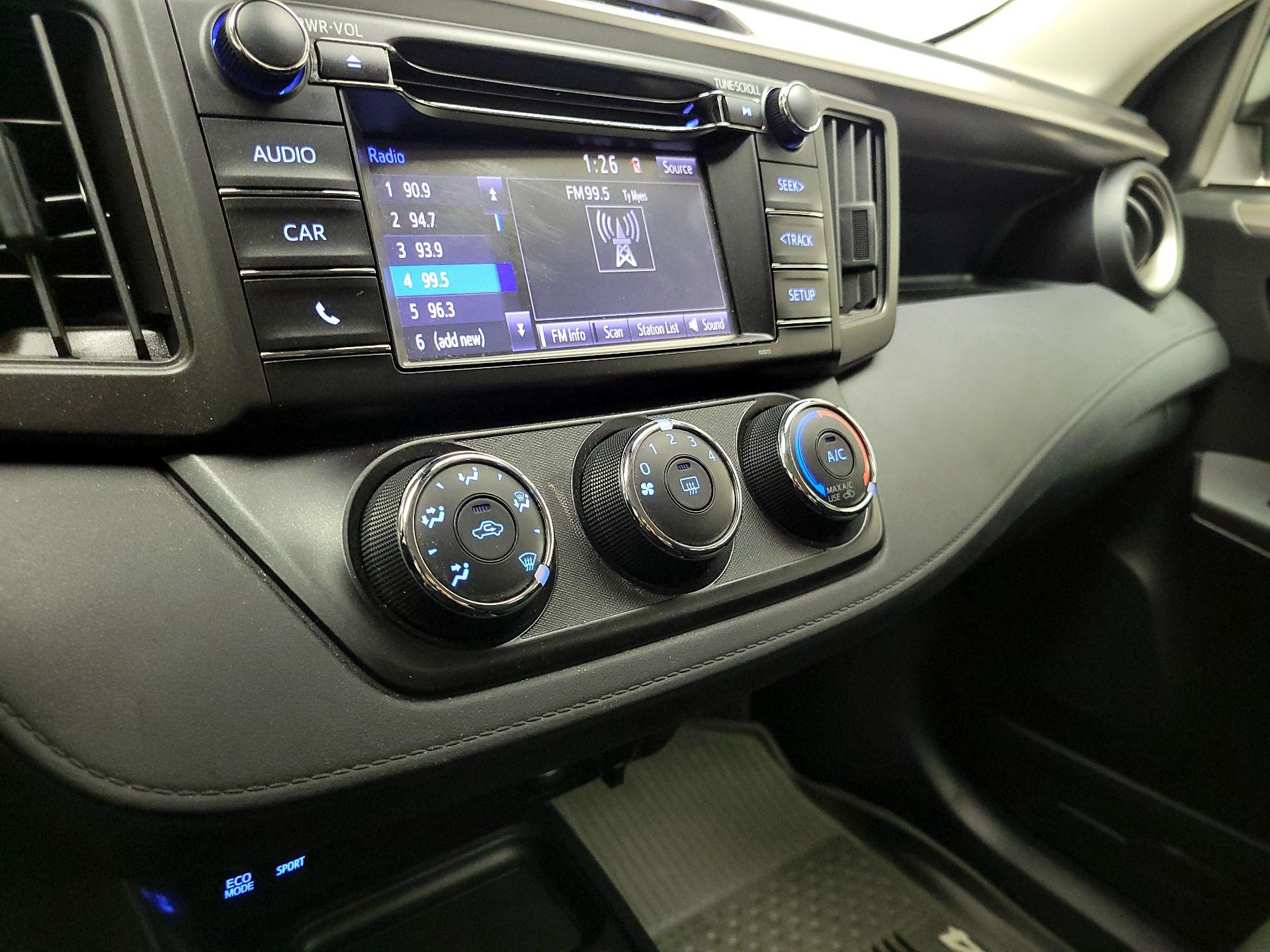 Thumbnail: 2018 Toyota RAV4 - 16