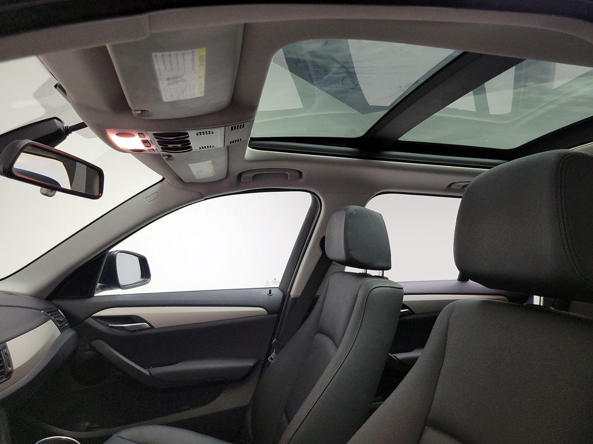 Thumbnail: 2015 BMW X1 - 18