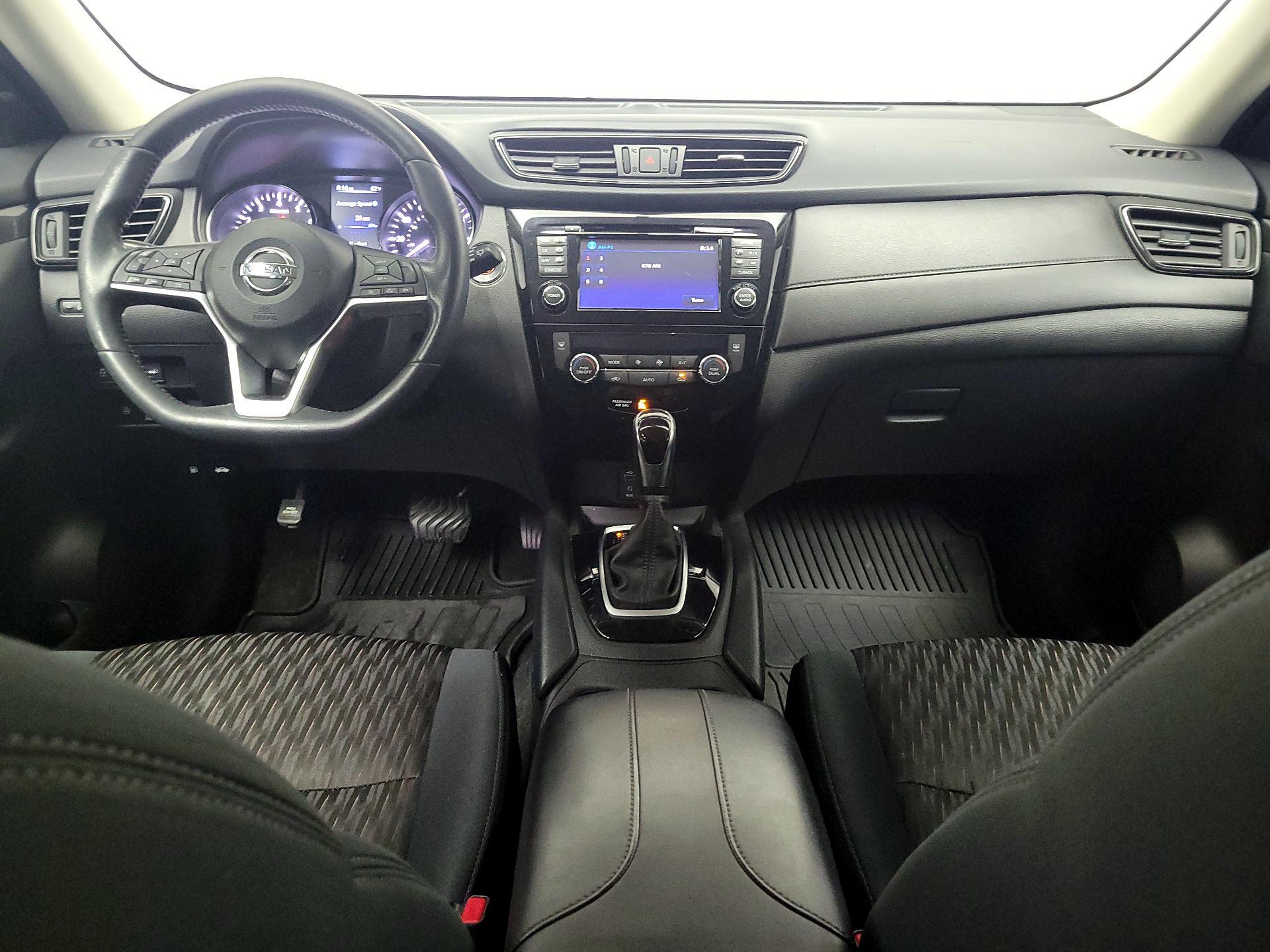 Thumbnail: 2017 Nissan Rogue - 9