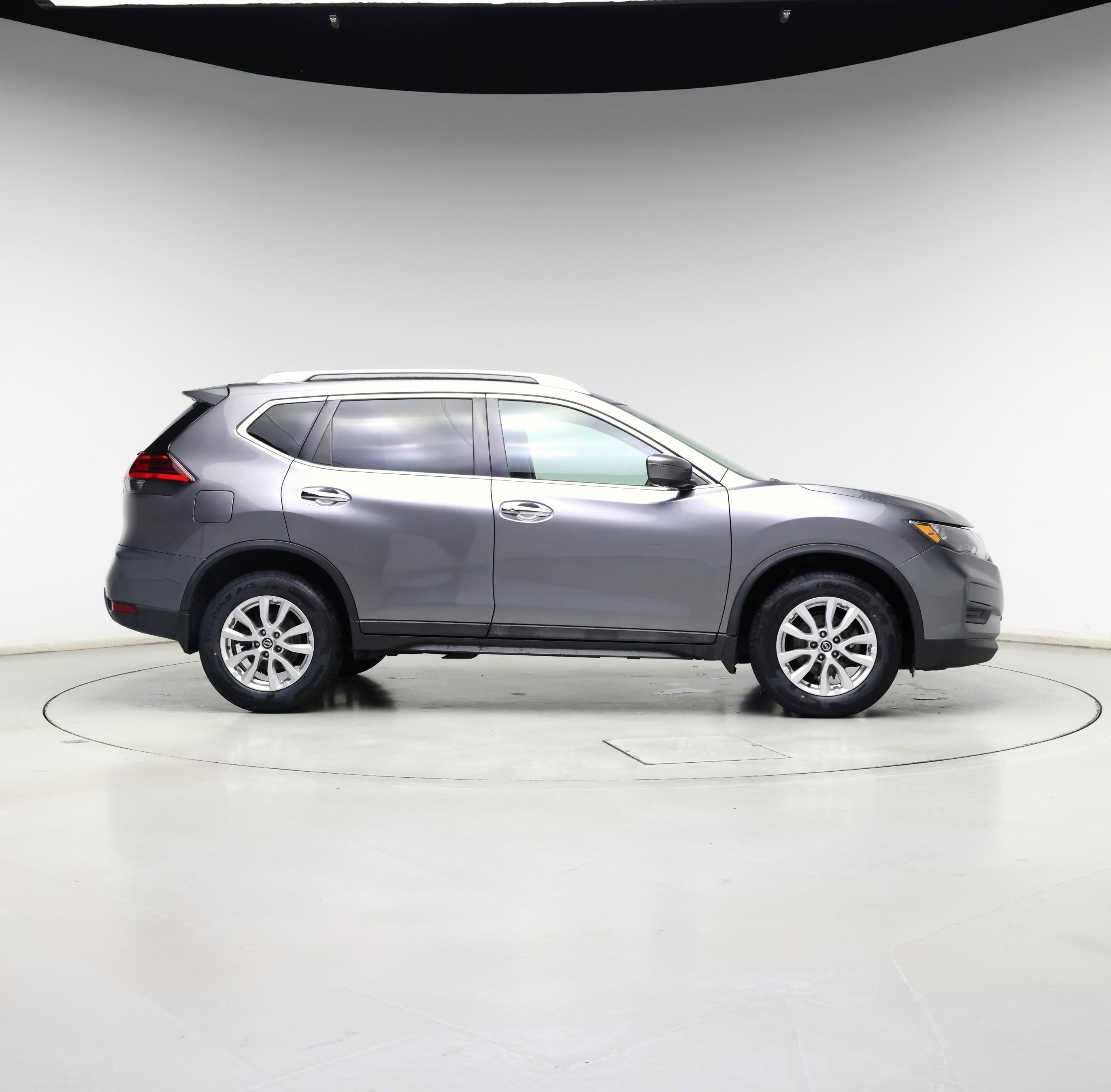 Thumbnail: 2017 Nissan Rogue - 7