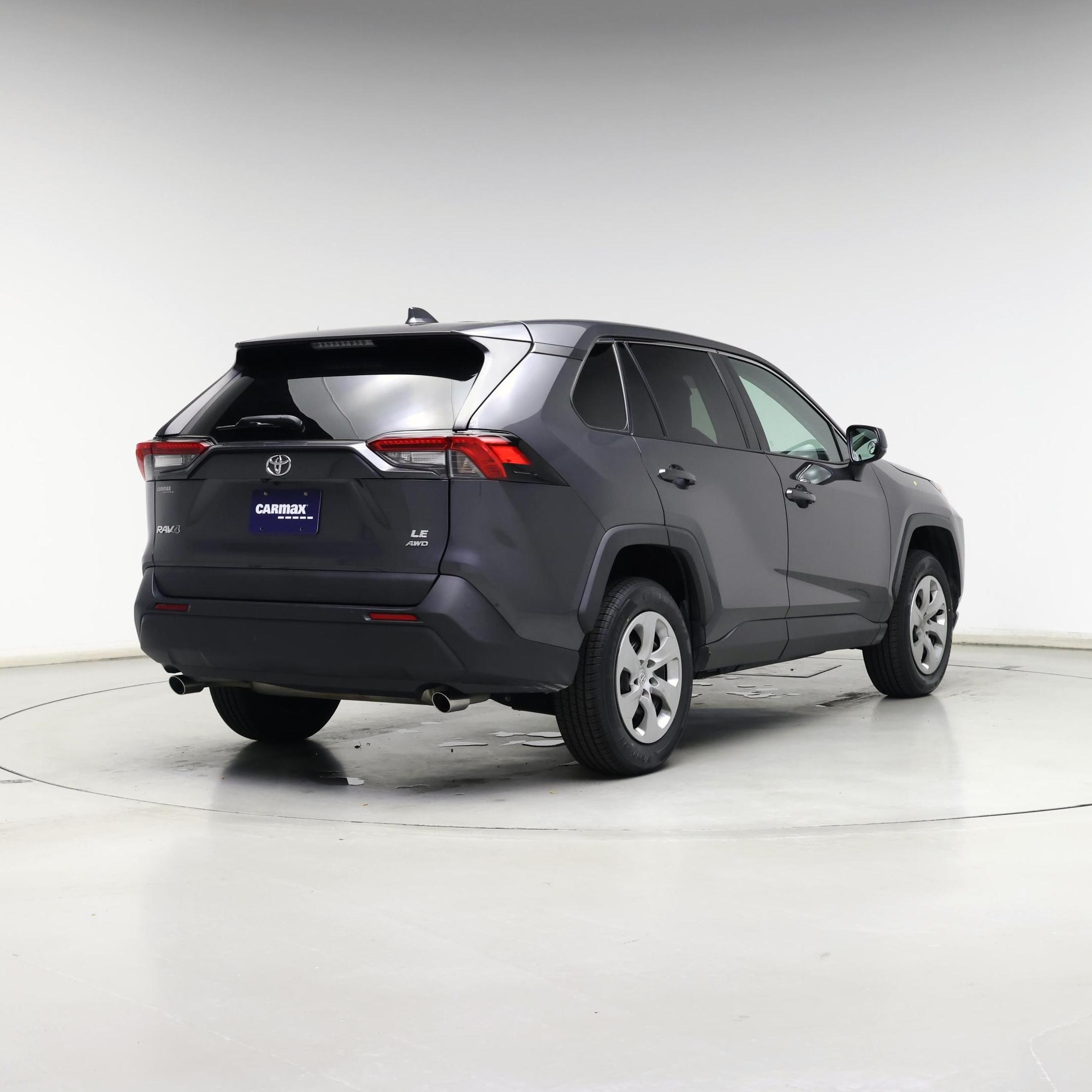 Thumbnail: 2022 Toyota RAV4 - 8