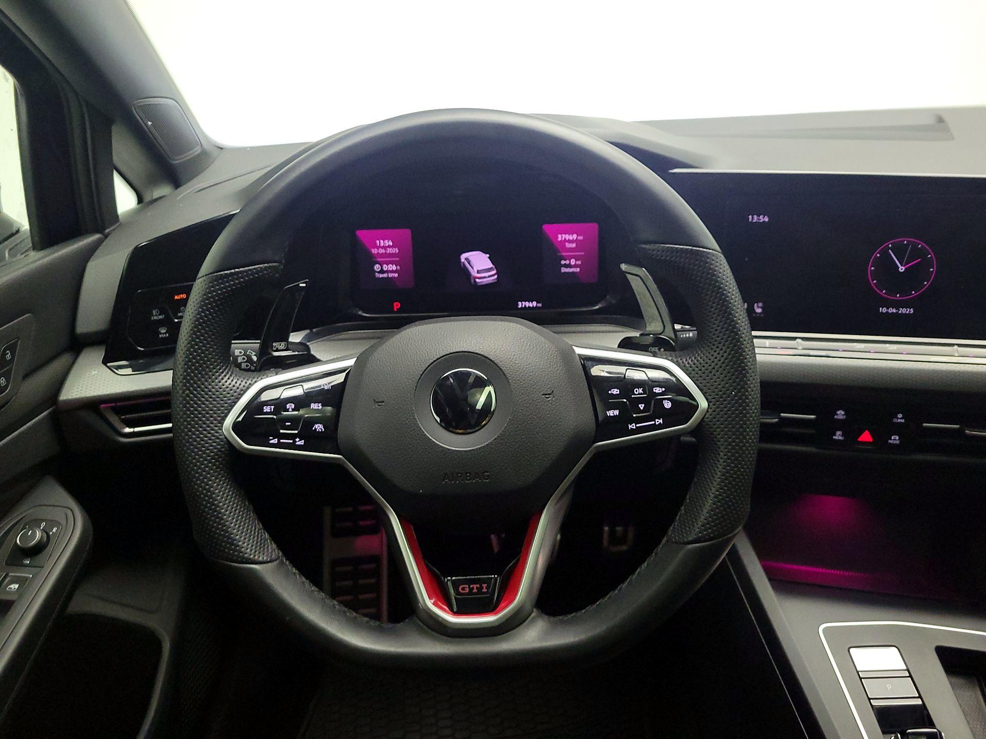 Thumbnail: 2022 Volkswagen Golf - 10