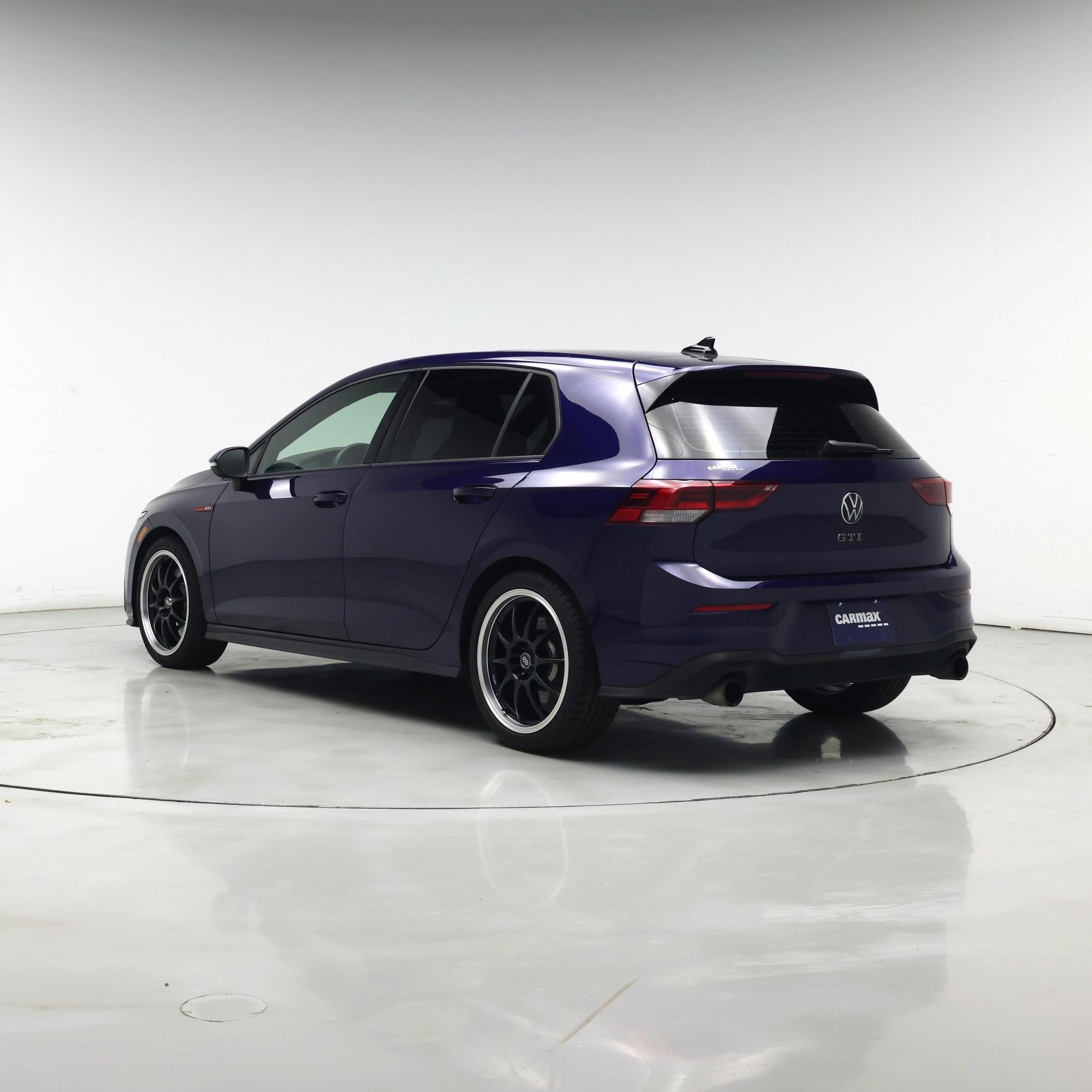 Thumbnail: 2022 Volkswagen Golf - 2
