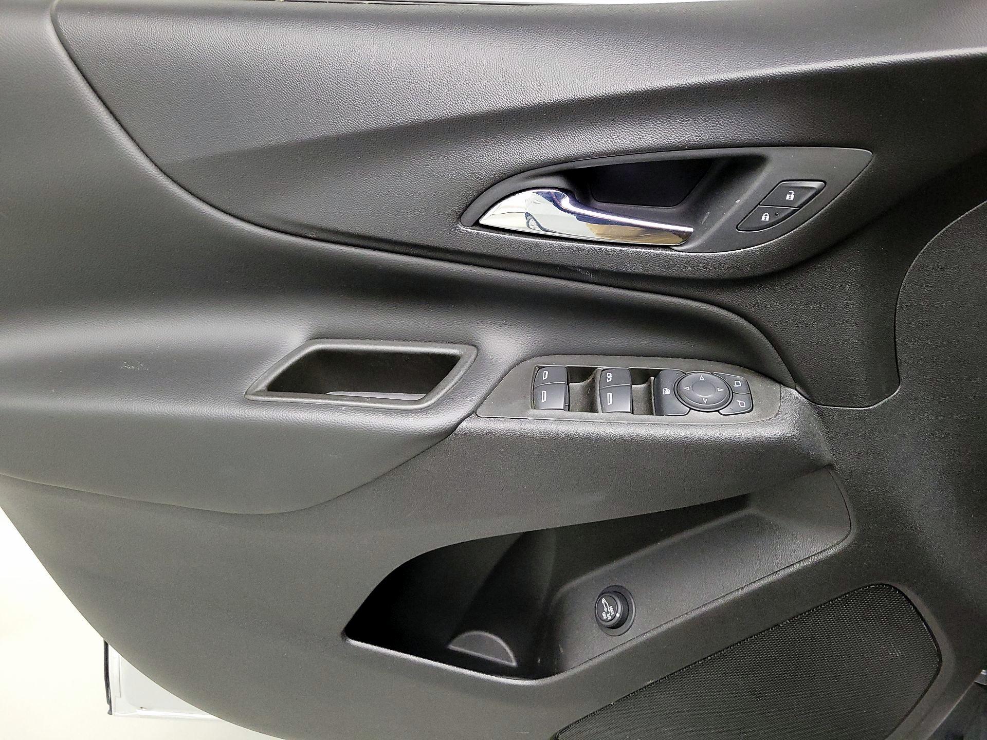 Thumbnail: 2020 Chevrolet Equinox - 12