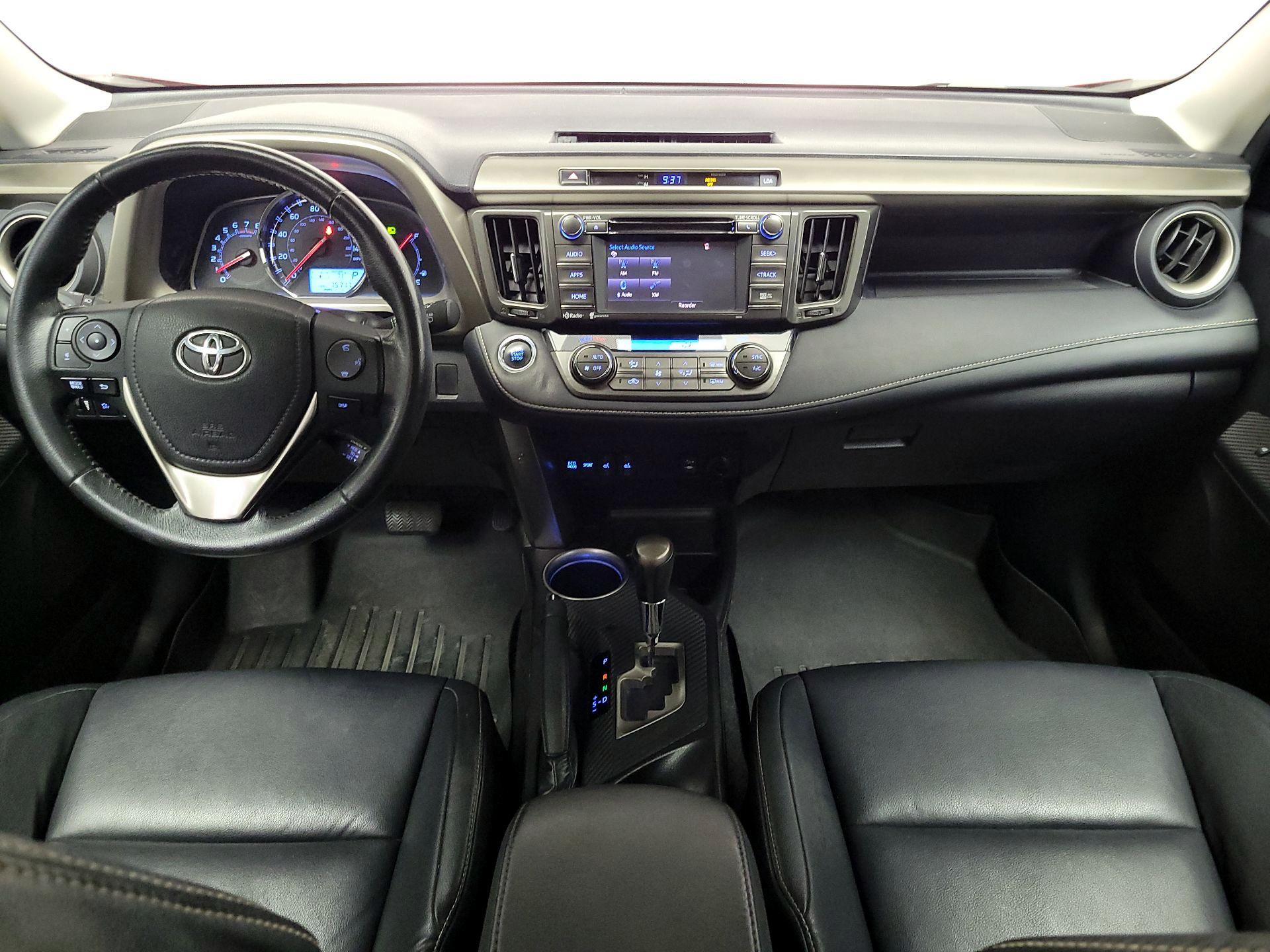 Thumbnail: 2015 Toyota RAV4 - 9