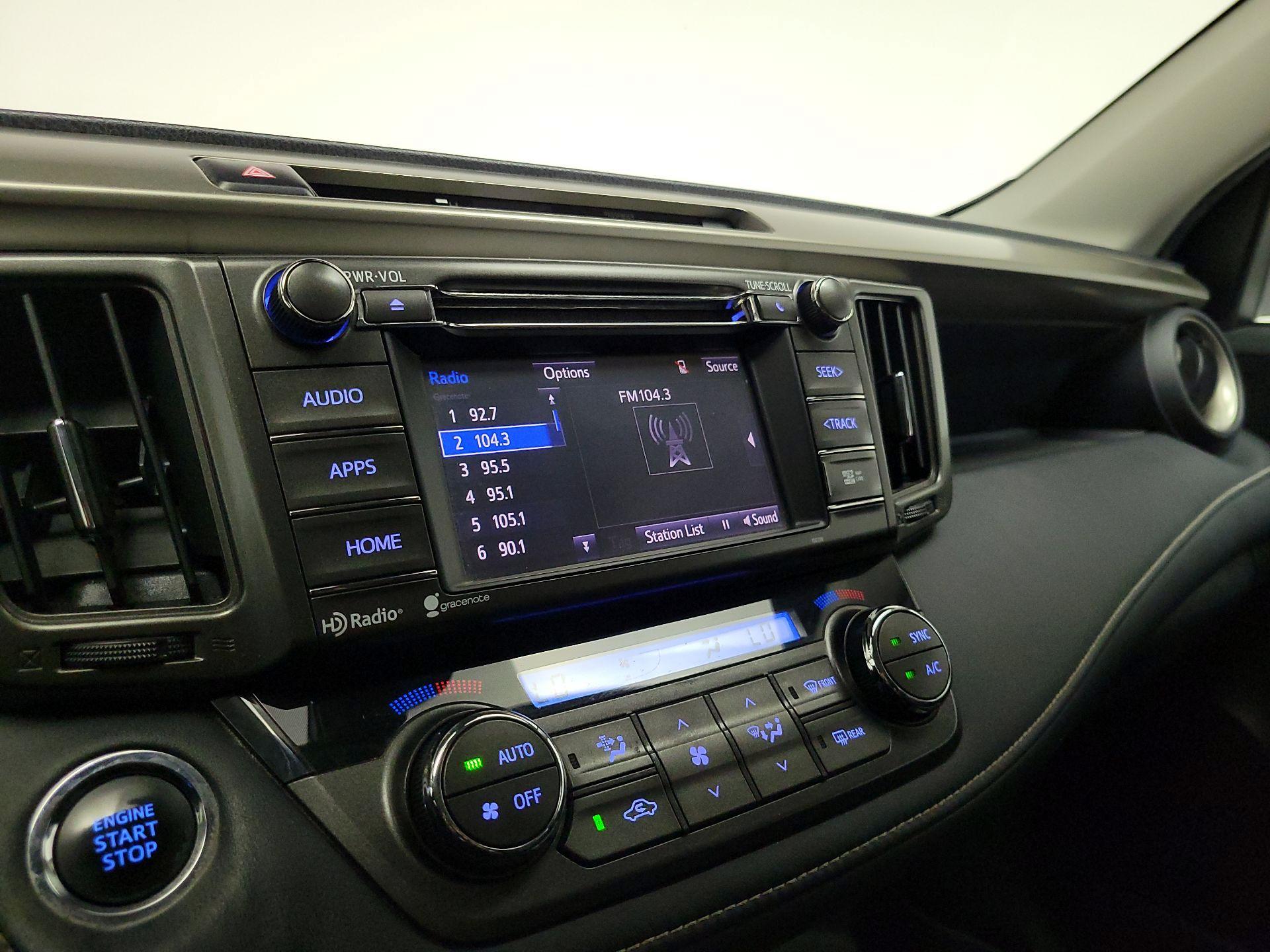 Thumbnail: 2015 Toyota RAV4 - 16