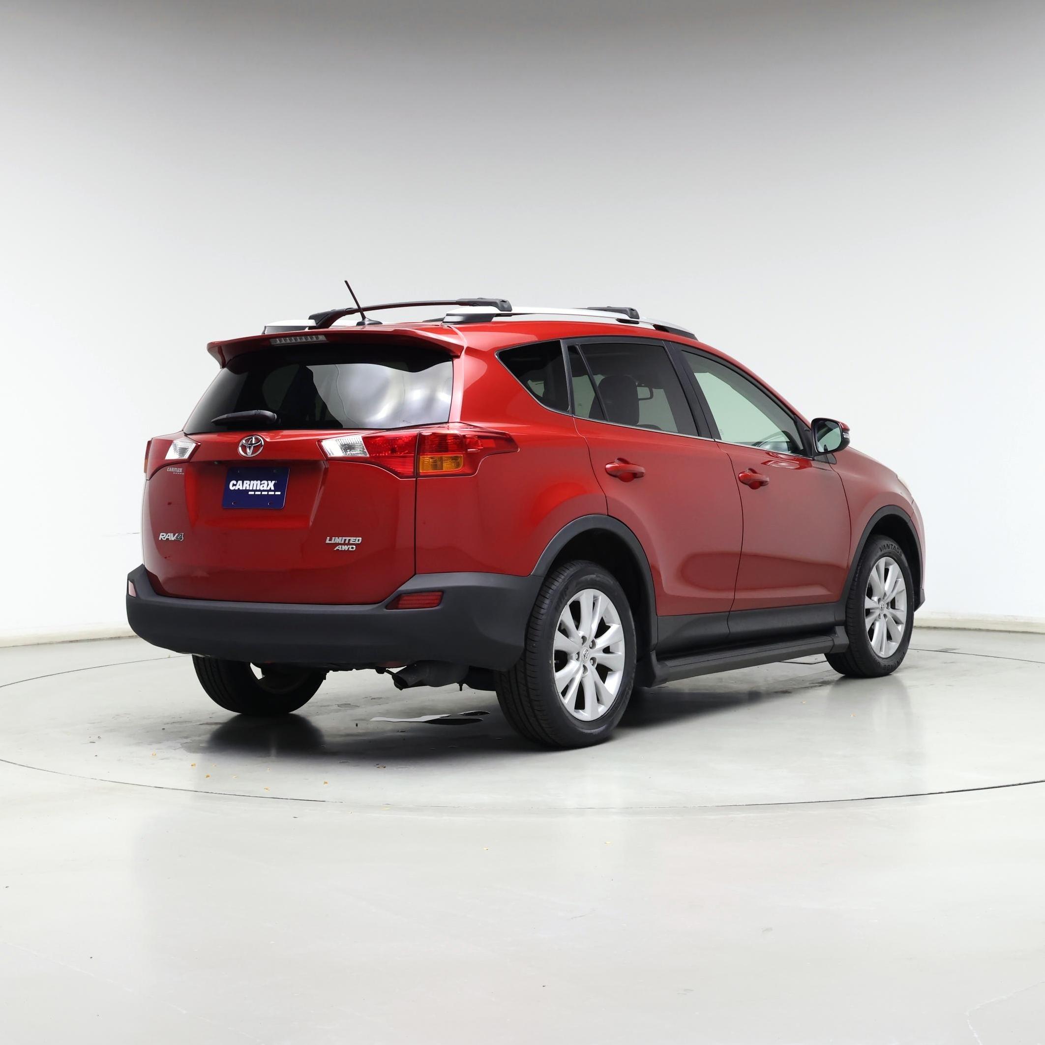Thumbnail: 2015 Toyota RAV4 - 8