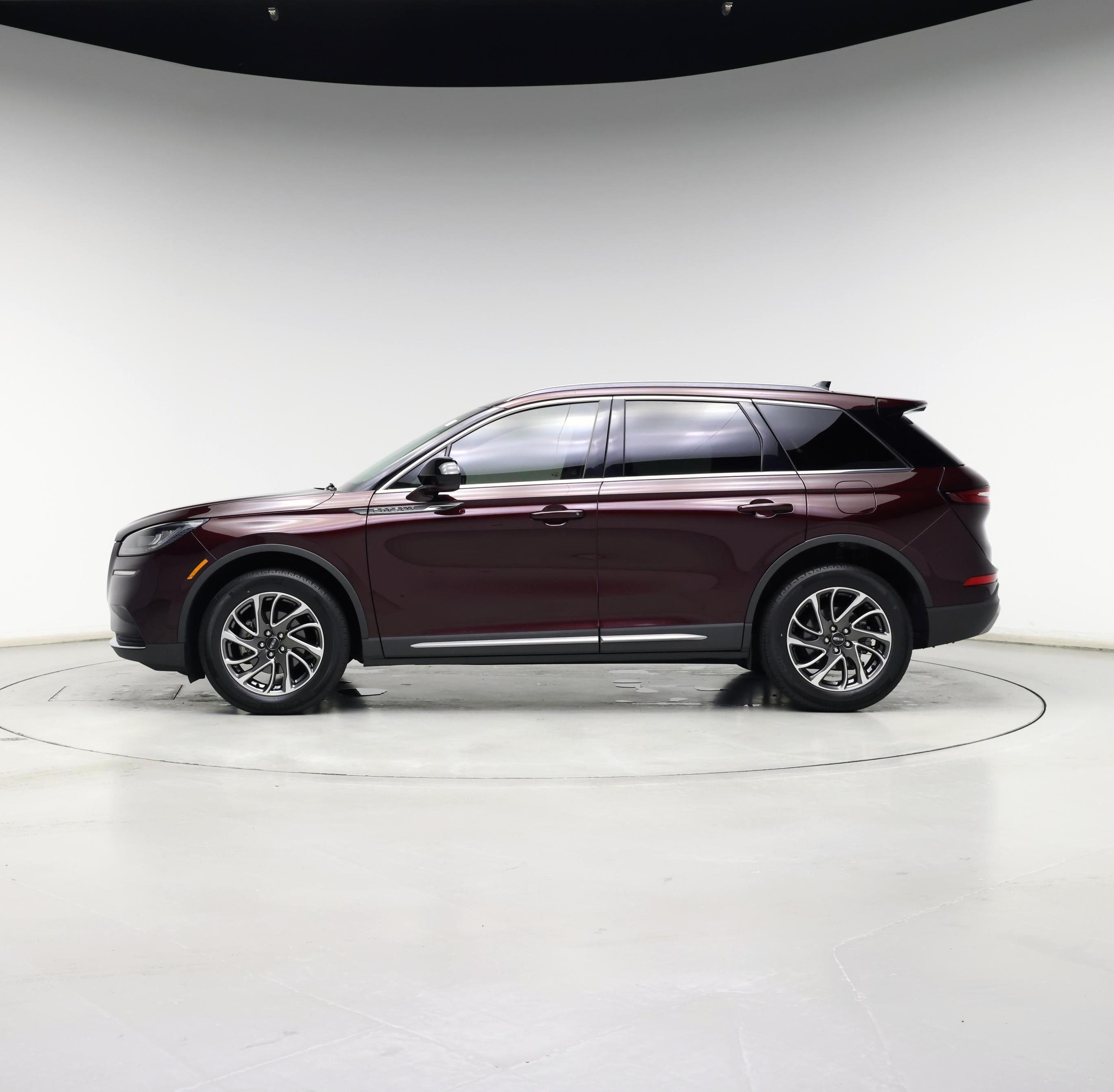Thumbnail: 2020 Lincoln Corsair - 3