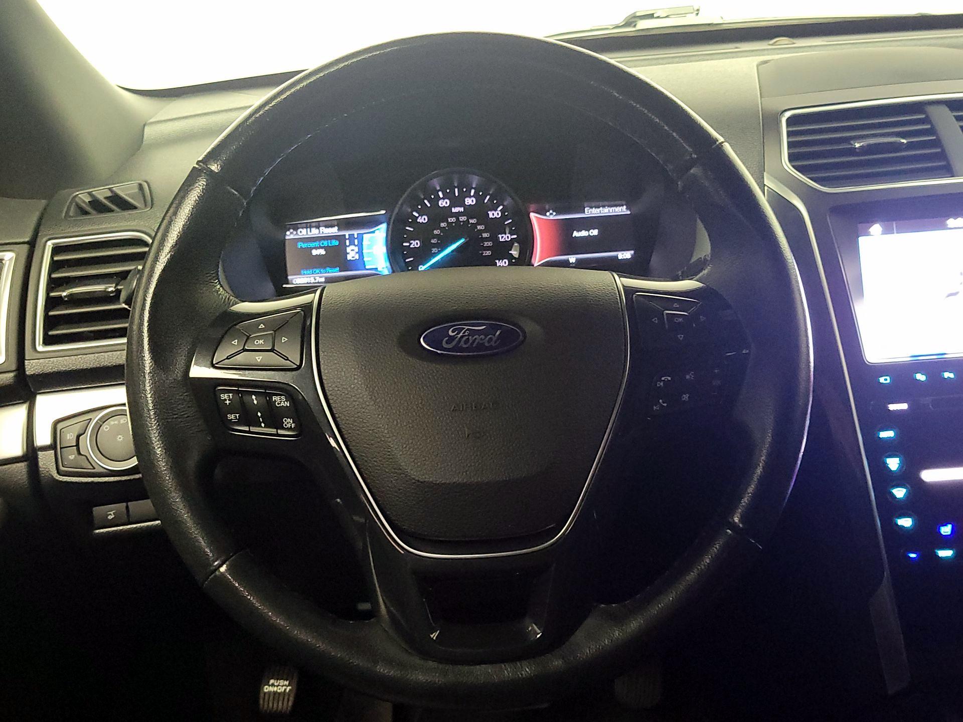 Thumbnail: 2017 Ford Explorer - 10