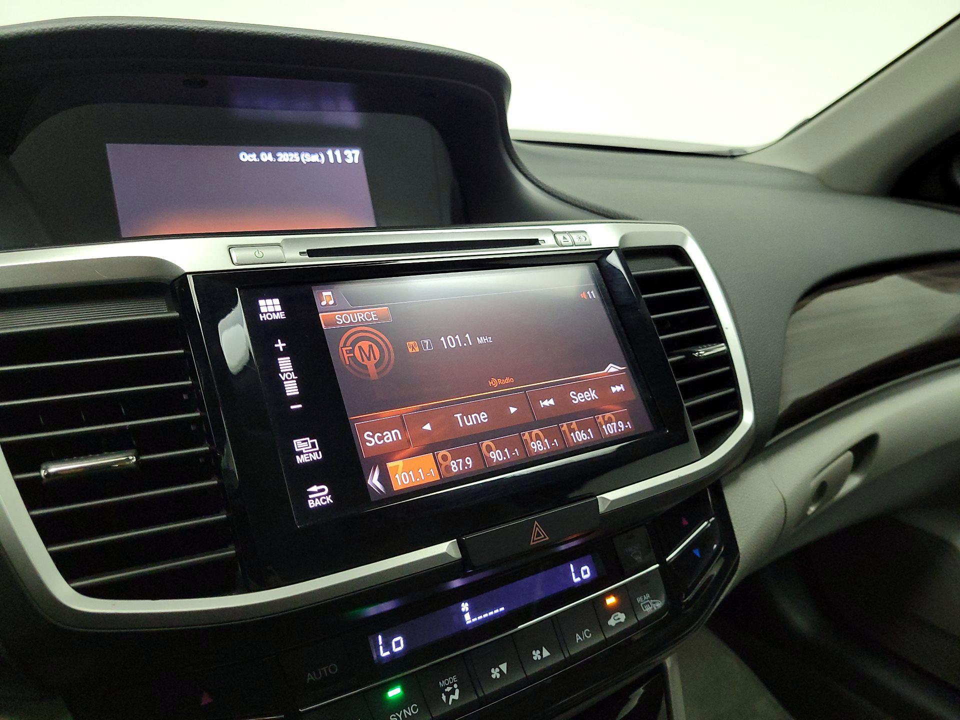 Thumbnail: 2016 Honda Accord - 15