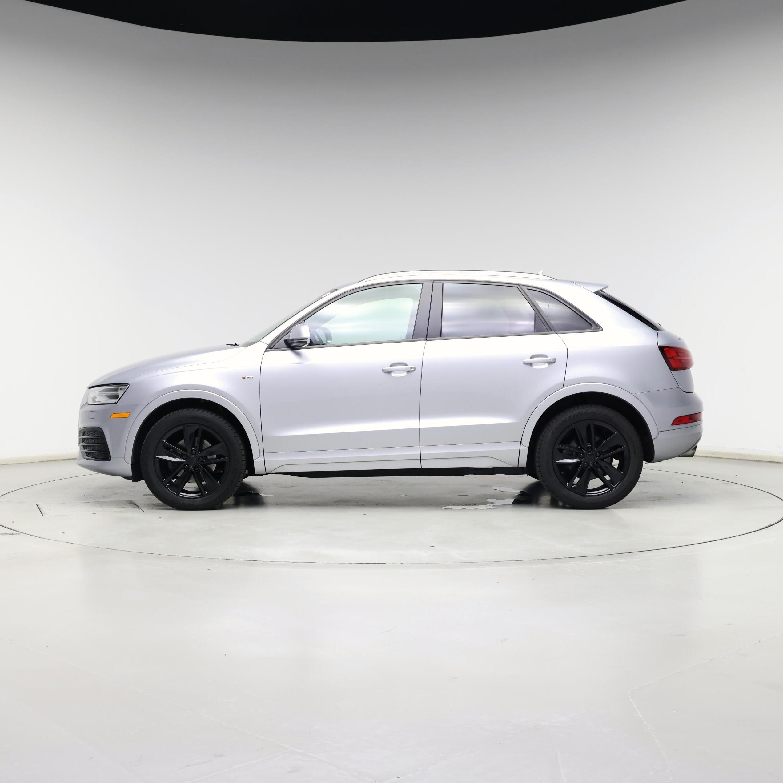 Thumbnail: 2018 Audi Q3 - 3