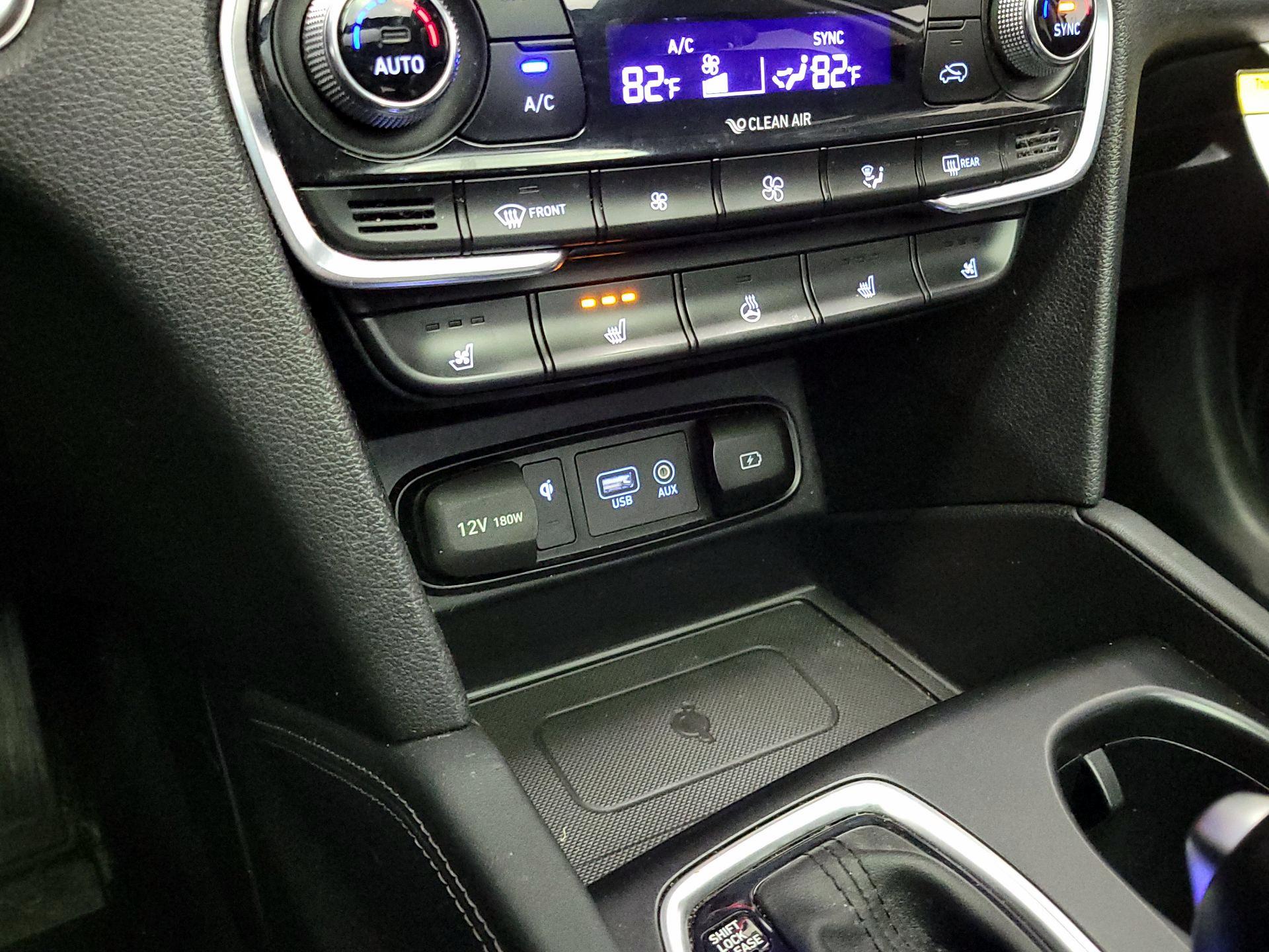 Thumbnail: 2019 Hyundai Santa Fe - 19