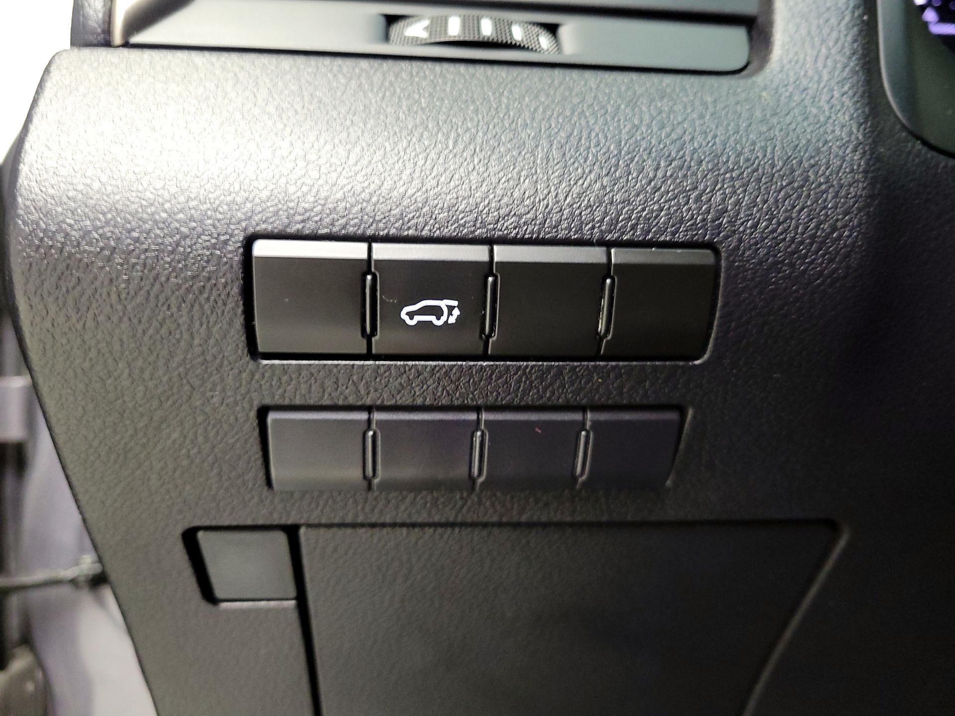 Thumbnail: 2016 Lexus RX - 13