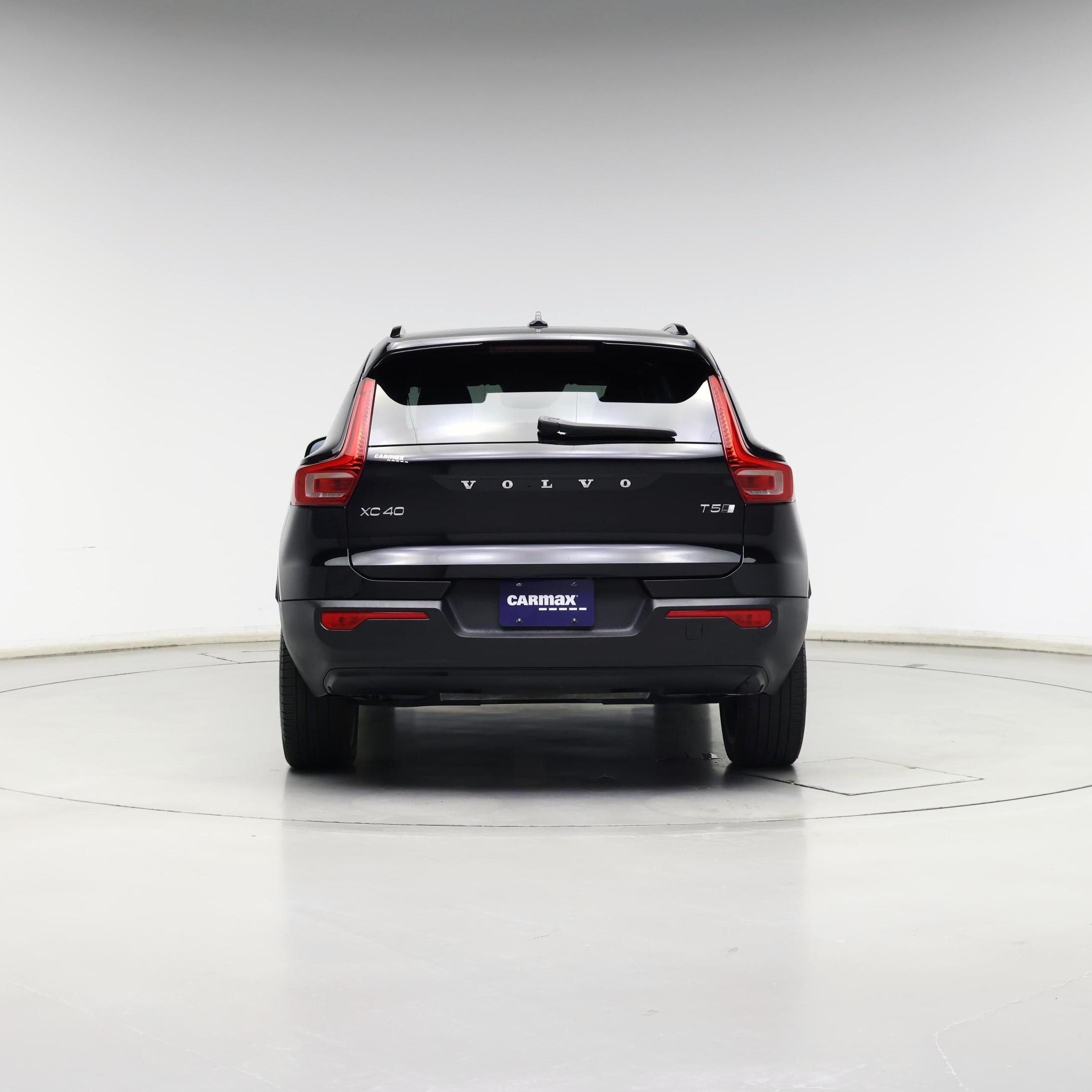 Thumbnail: 2022 Volvo XC40 - 6