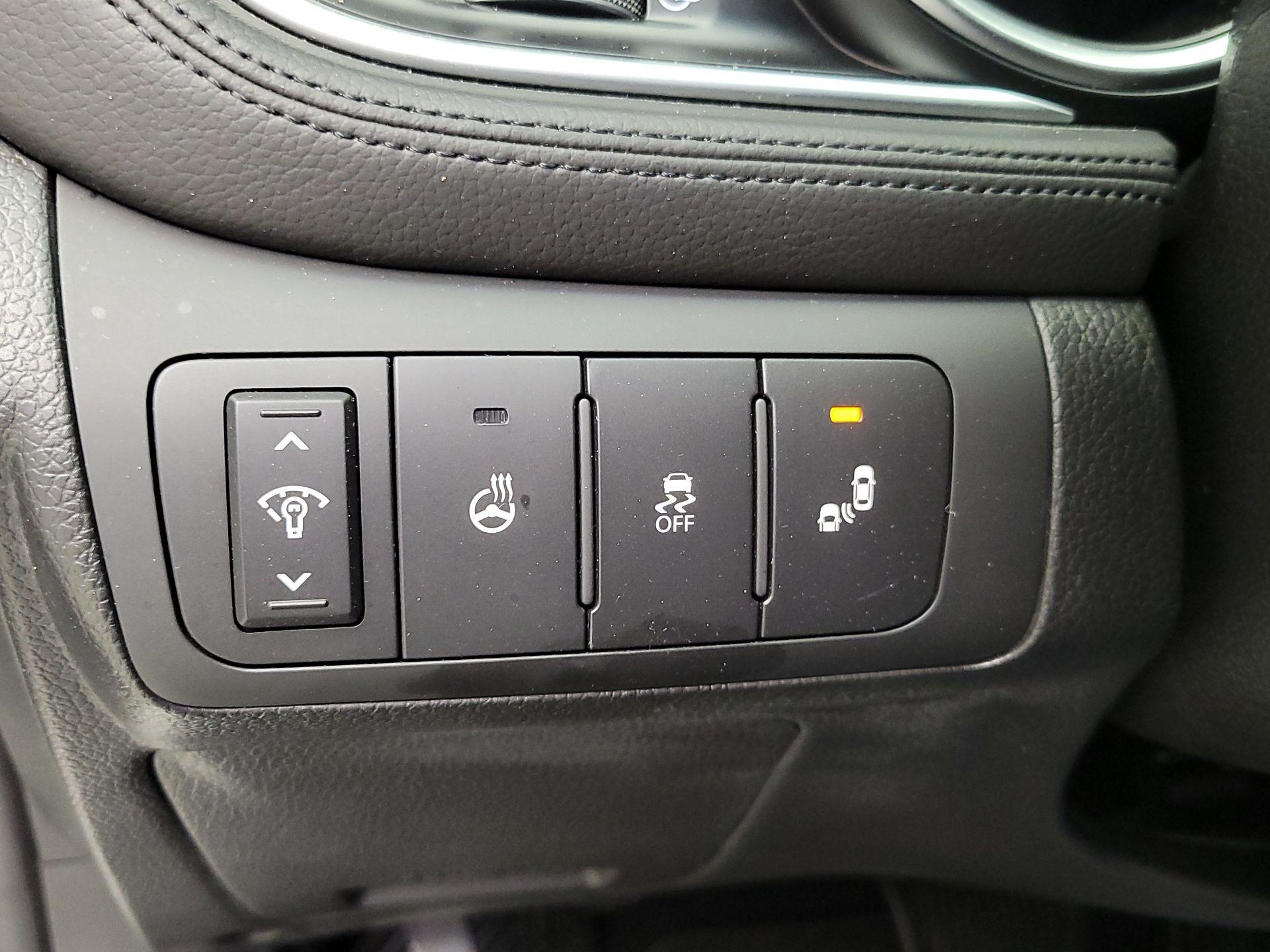 Thumbnail: 2015 Kia Optima - 13