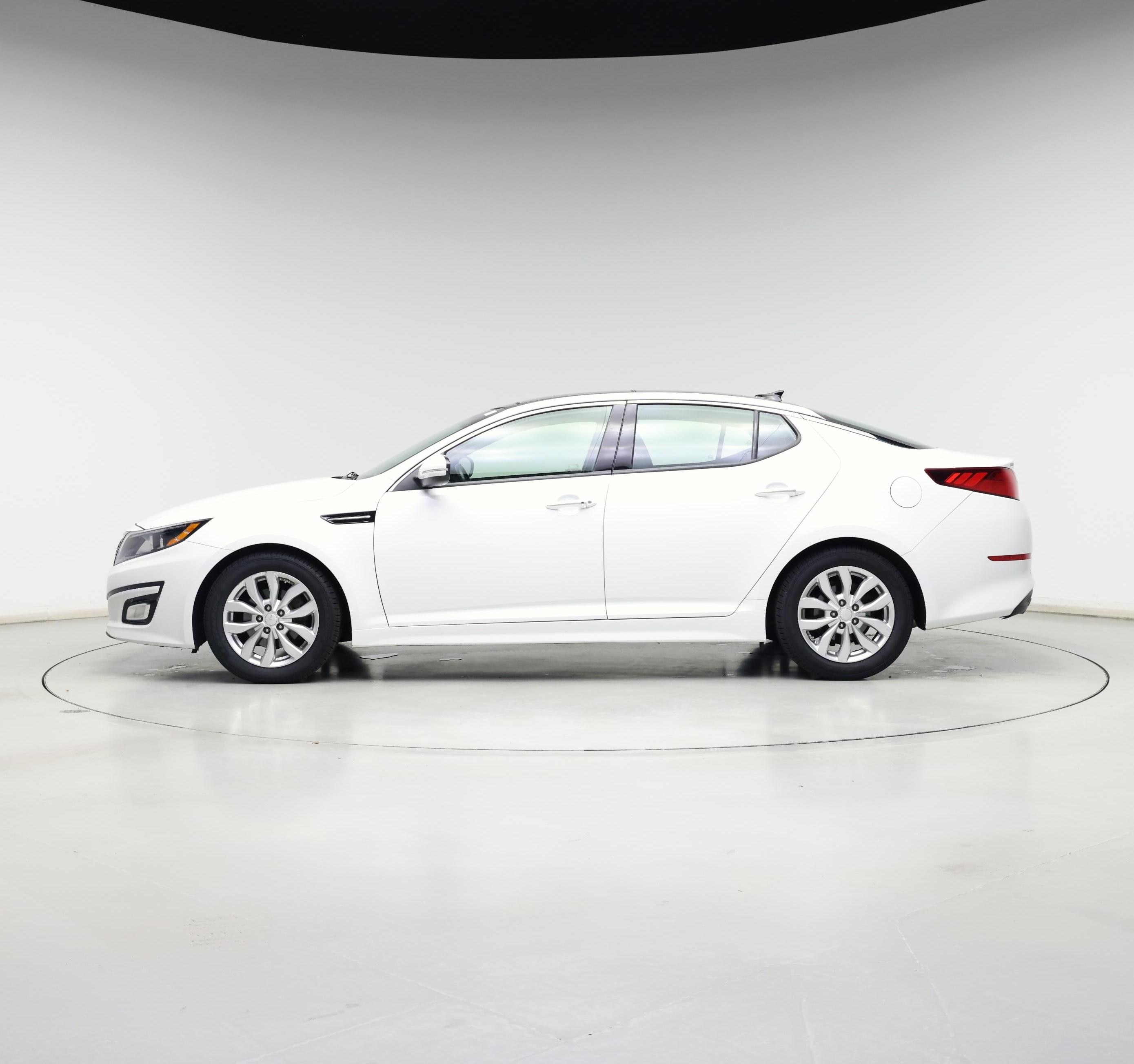 Thumbnail: 2015 Kia Optima - 3